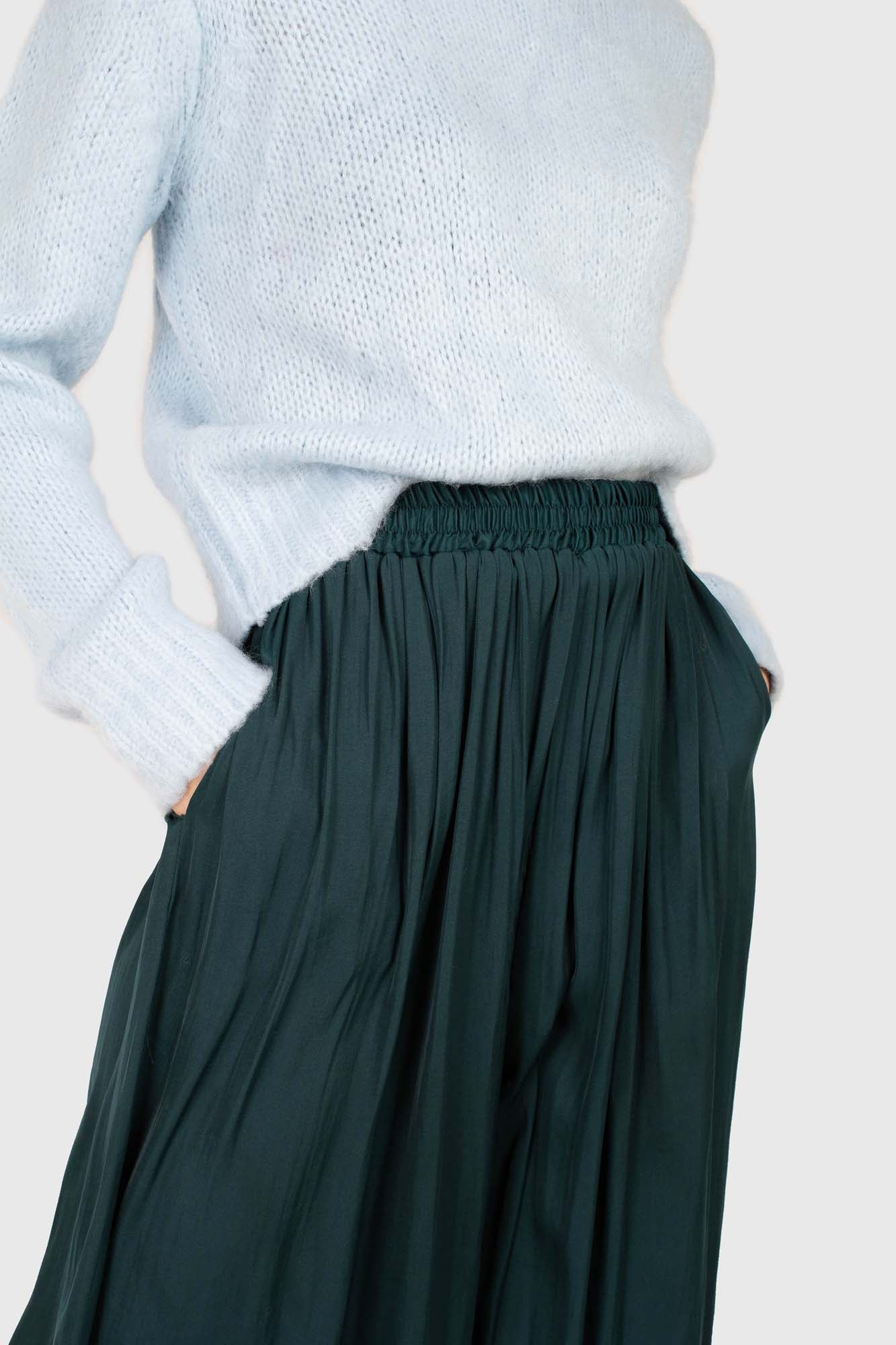 Green silky shirring loose fit trousers_2