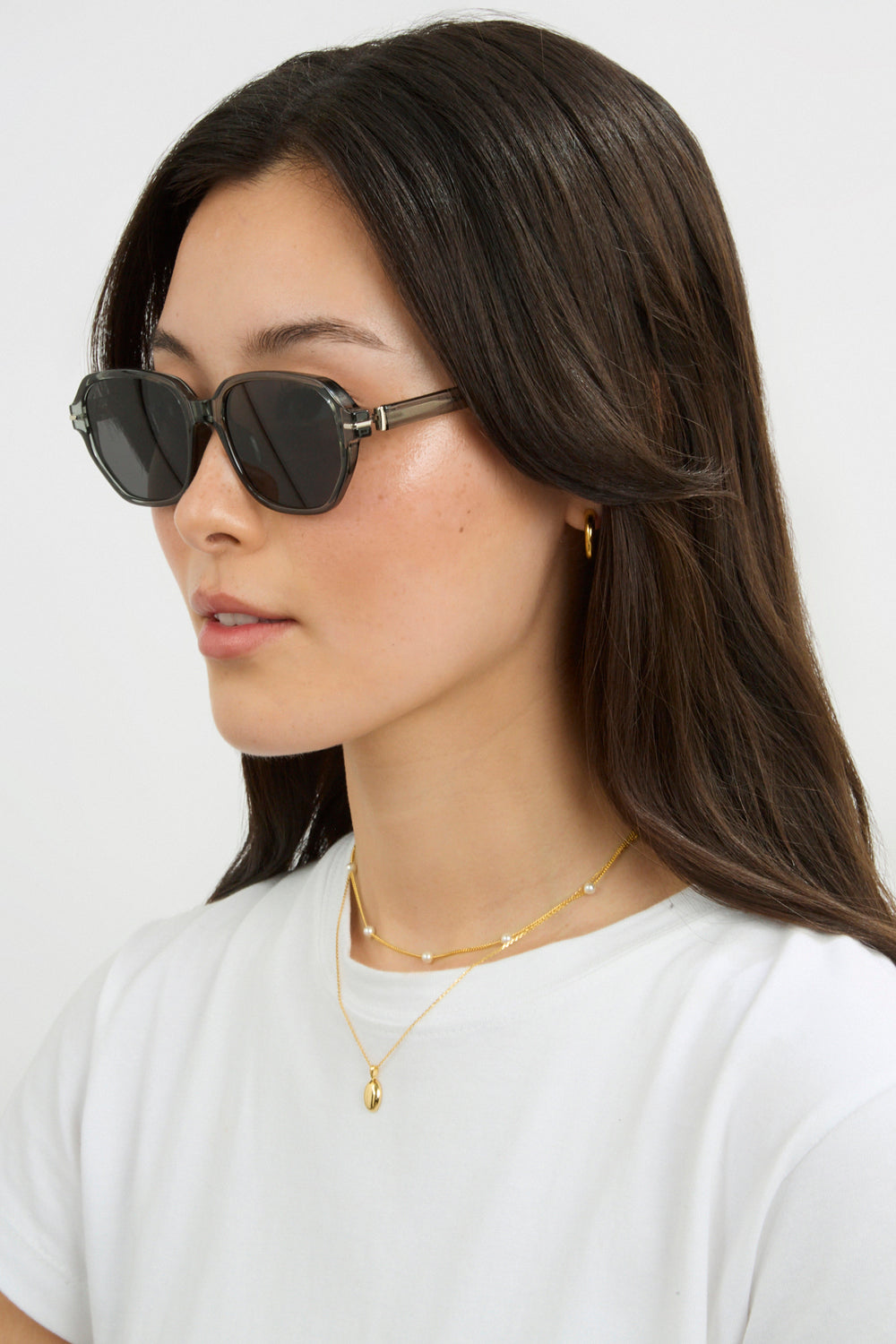 Grey tinted geometric aviator sunglasses_2