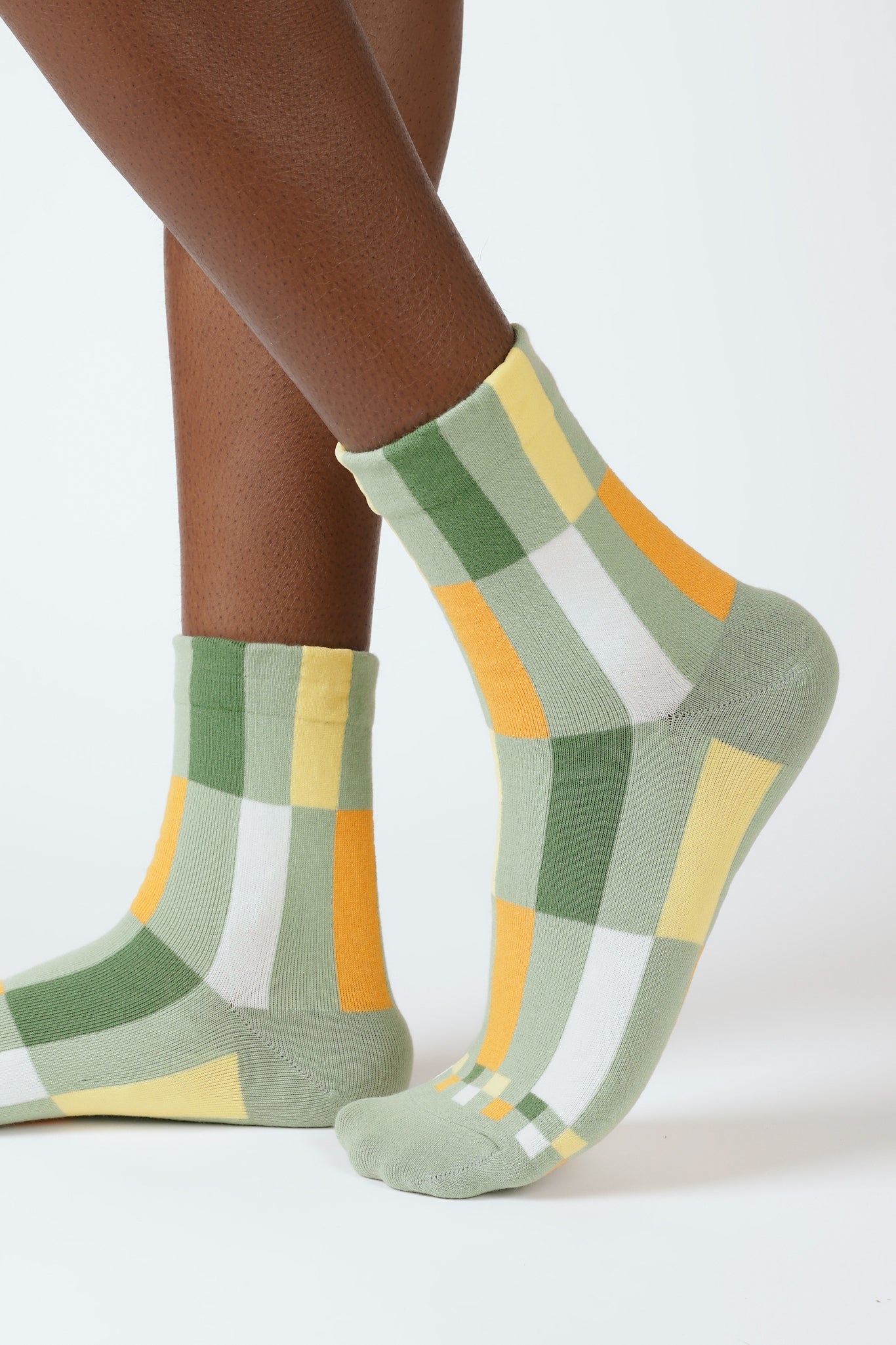 Green bright rectangles socks_1