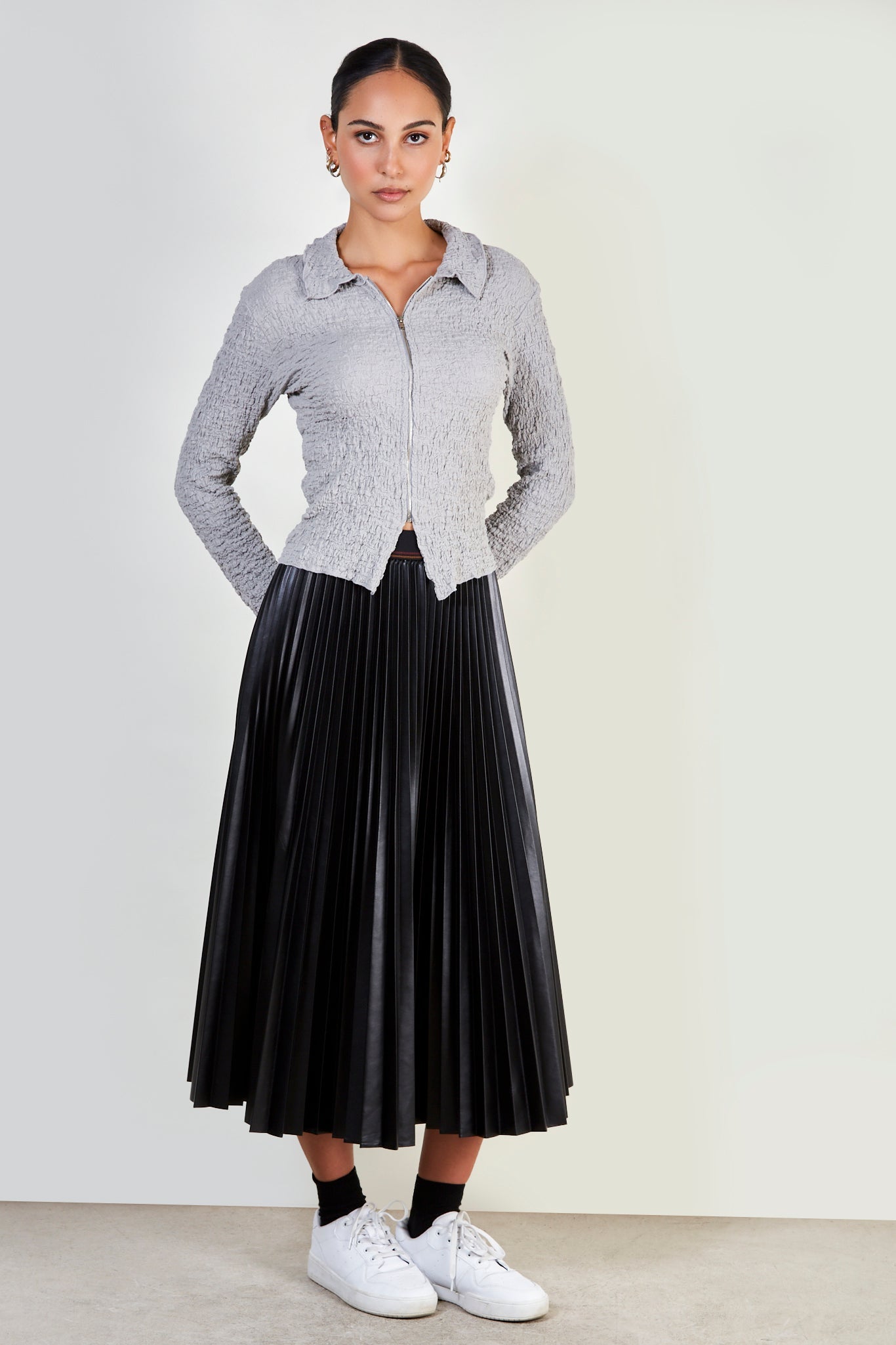 Grey textured zip top_2