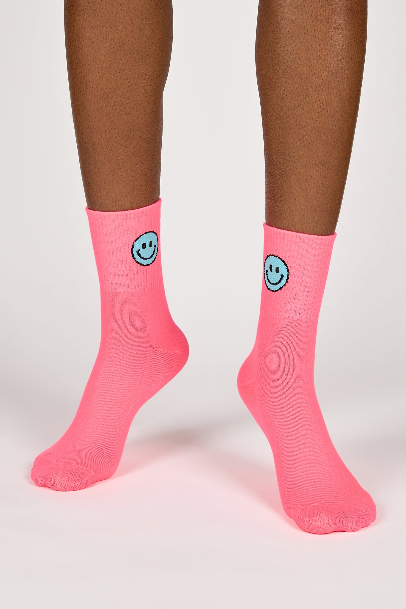 Hot pink smiley face socks_2