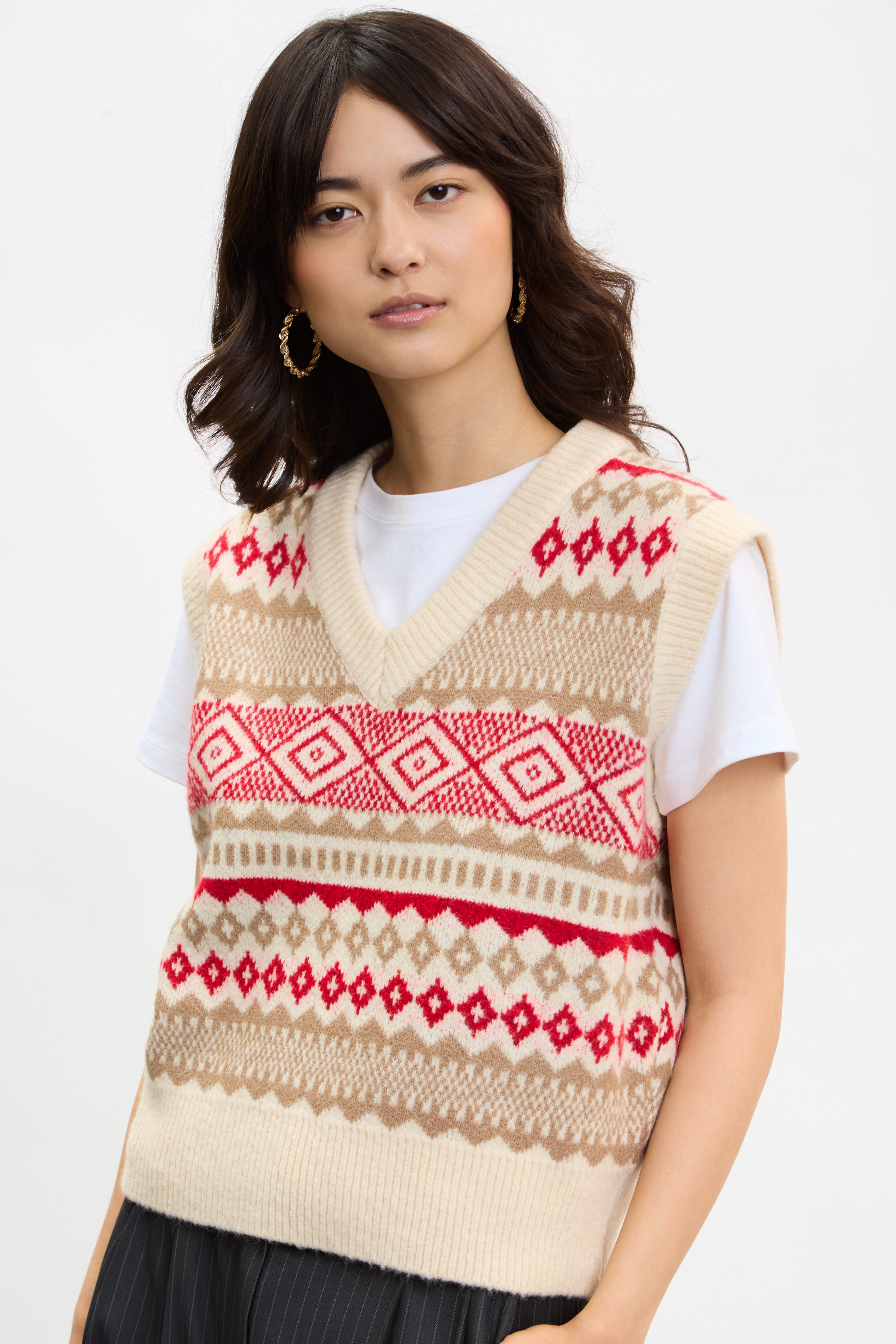 Ivory beige and red Fair Isle vest_1