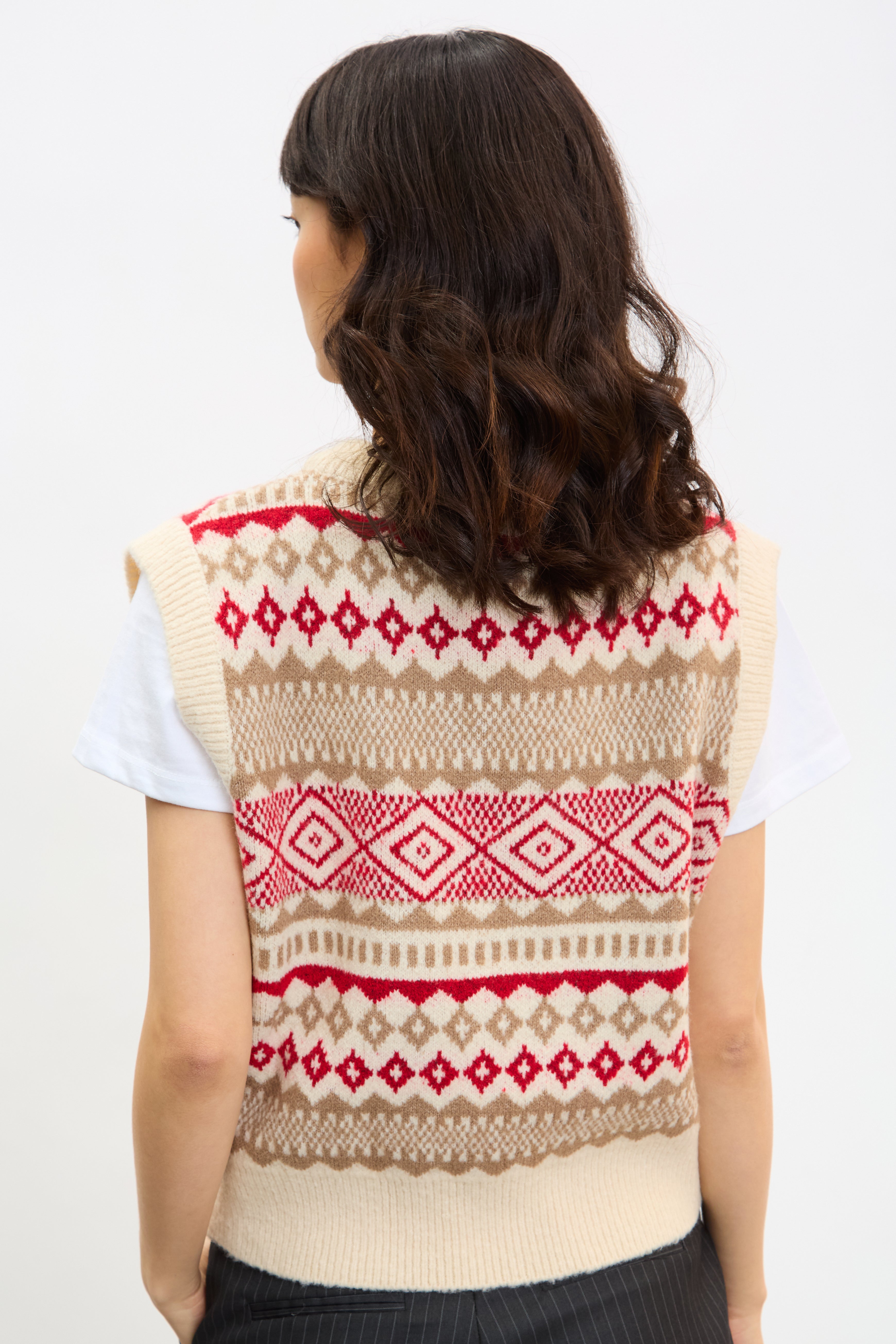 Ivory beige and red Fair Isle vest_2
