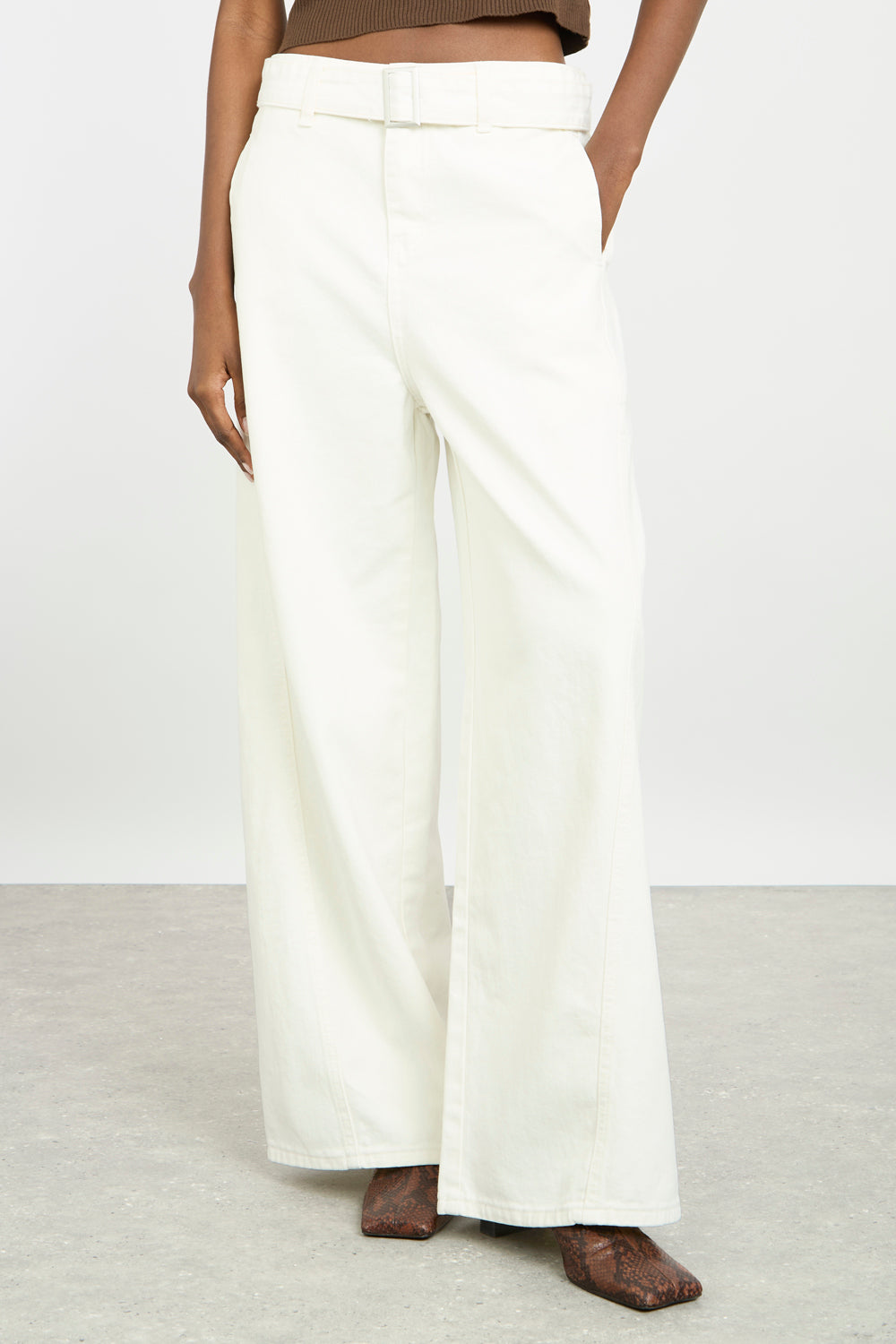Ivory belted super wide leg jeans_1