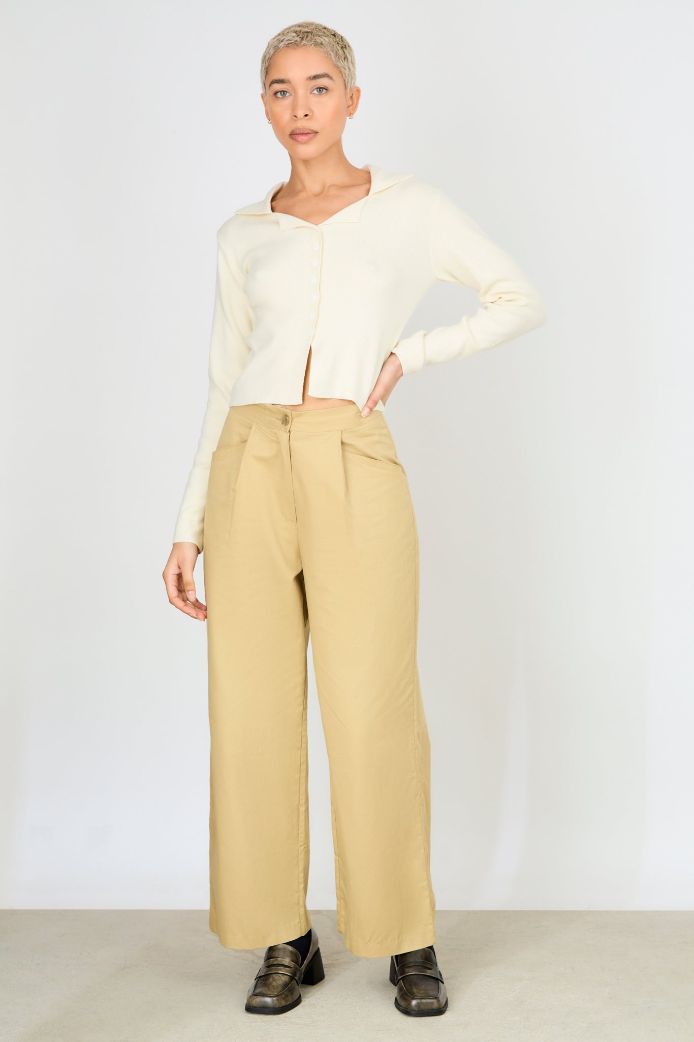 Ivory collared tiny button cardigan_3