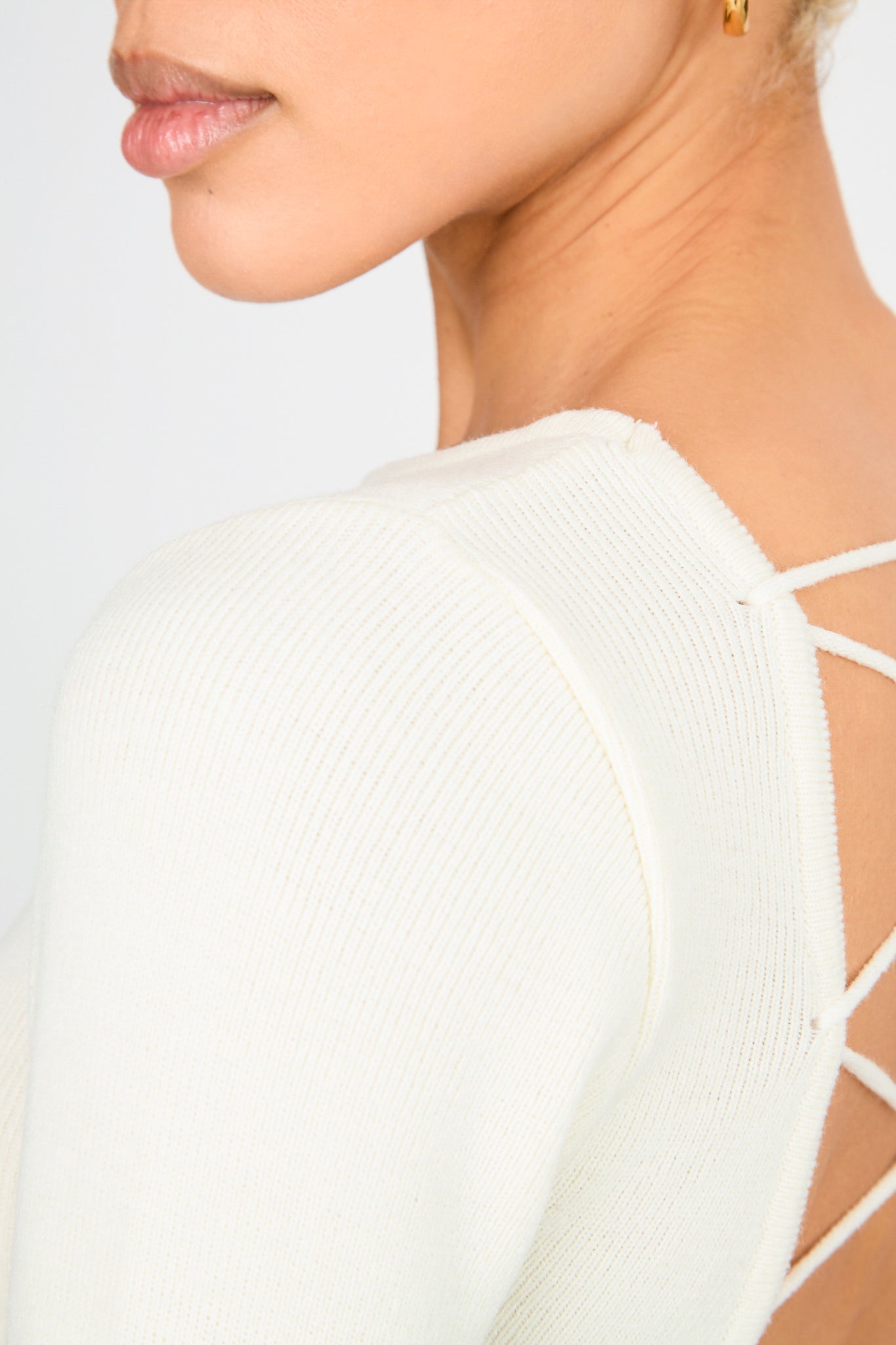 Ivory criss cross tie back knit top_3