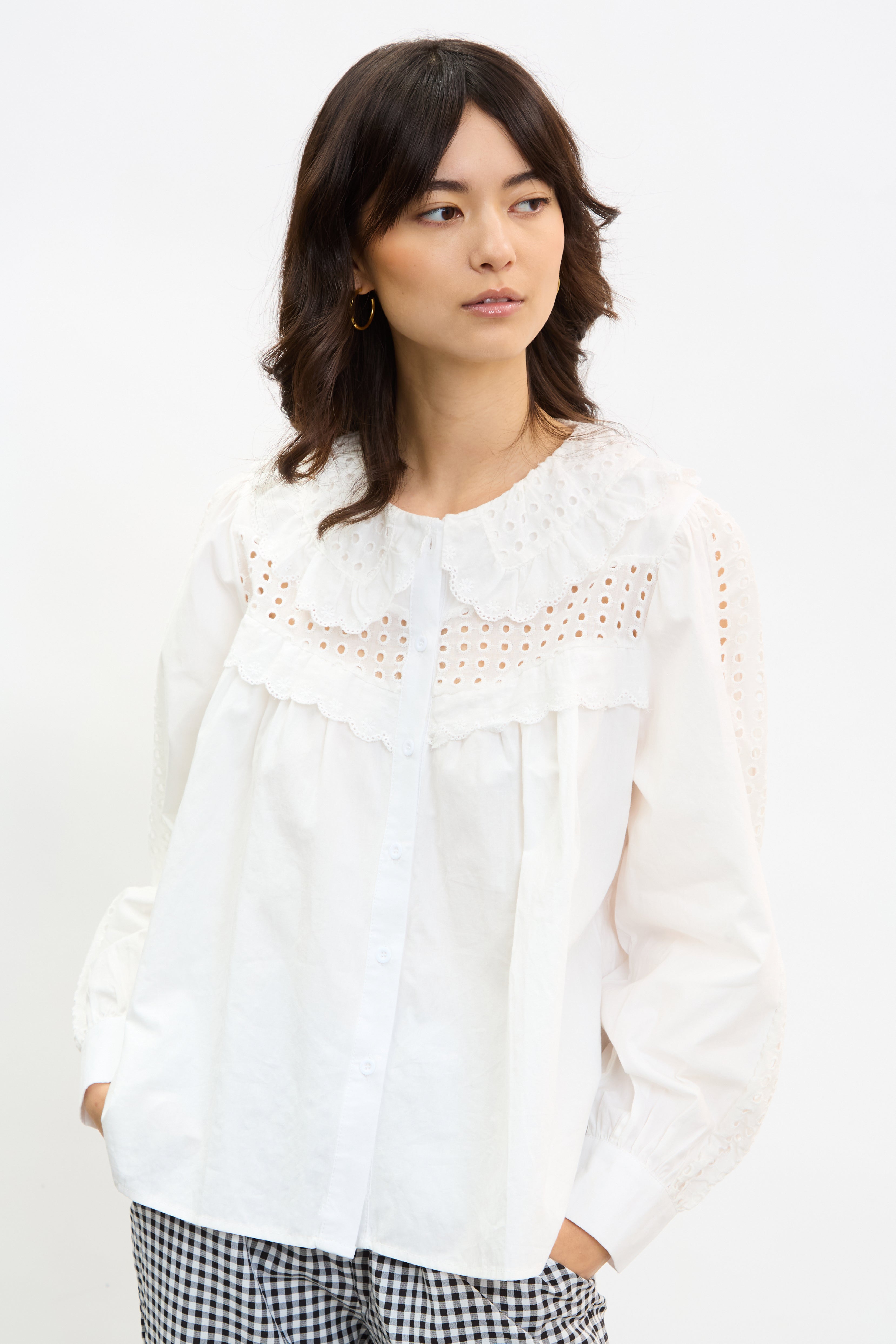 Ivory eyelet collar blouse_1