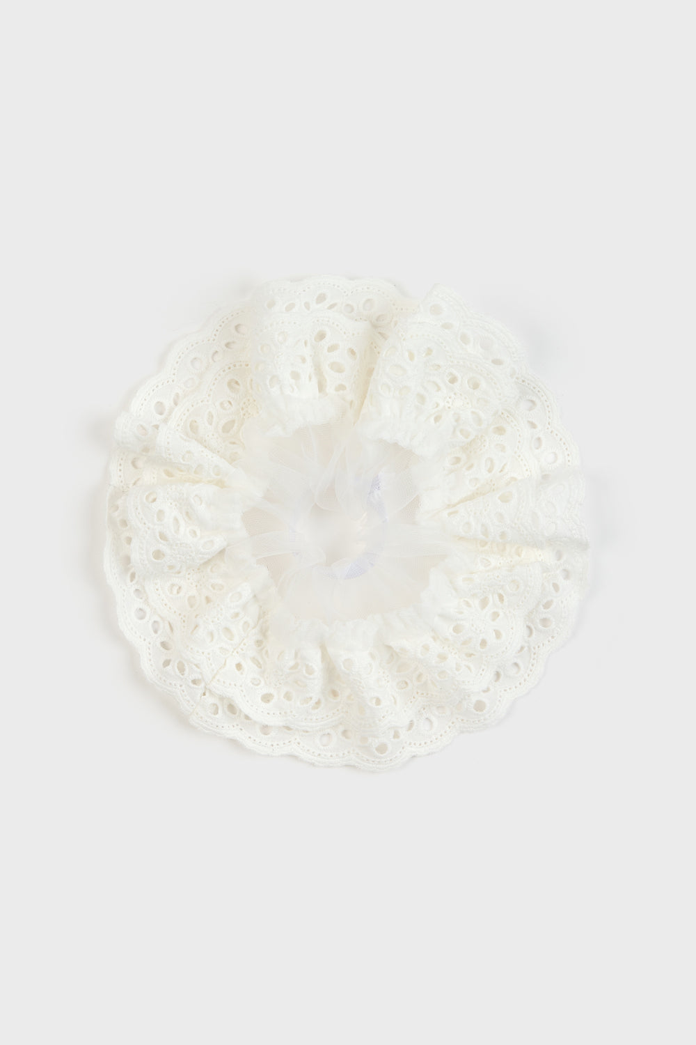 Ivory floral ribbon cluster embroidered scrunchie_1