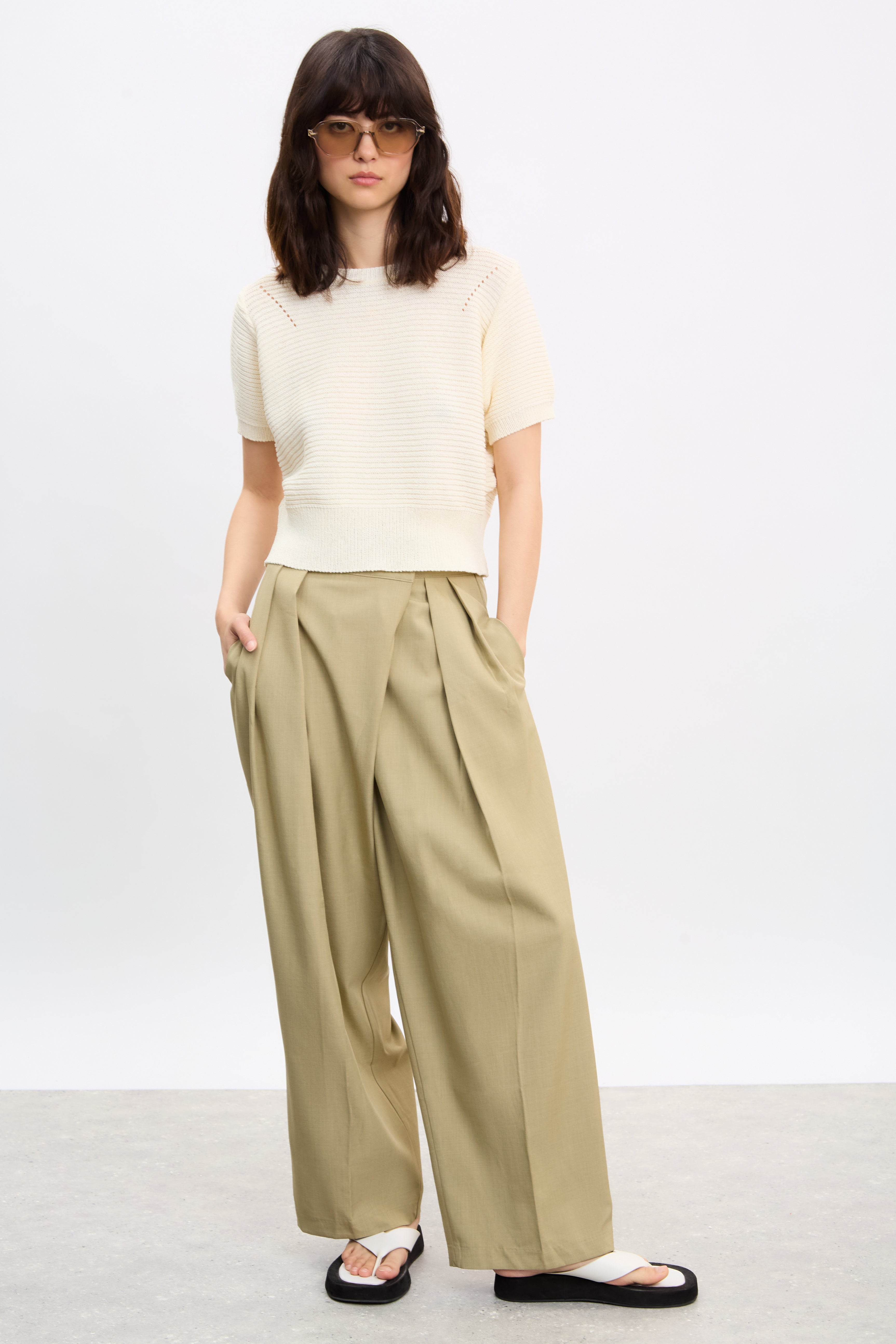 Ivory horizontal ribbed knit tee_4