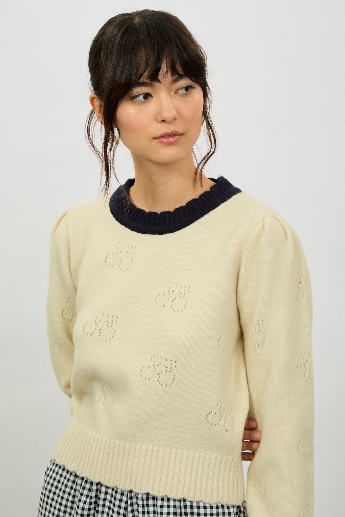 Ivory intarsia floral navy blue scalloped trim jumper_1