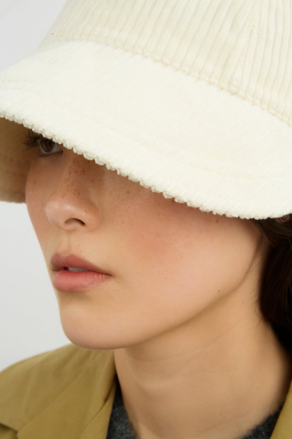 Ivory wide wale corduroy cap_3