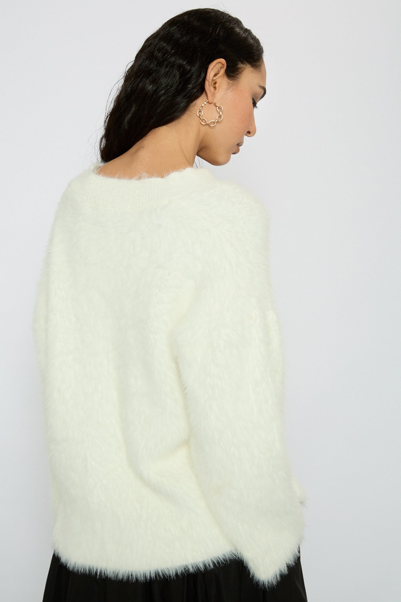 Ivory wool blend fuzzy V neck jumper_2
