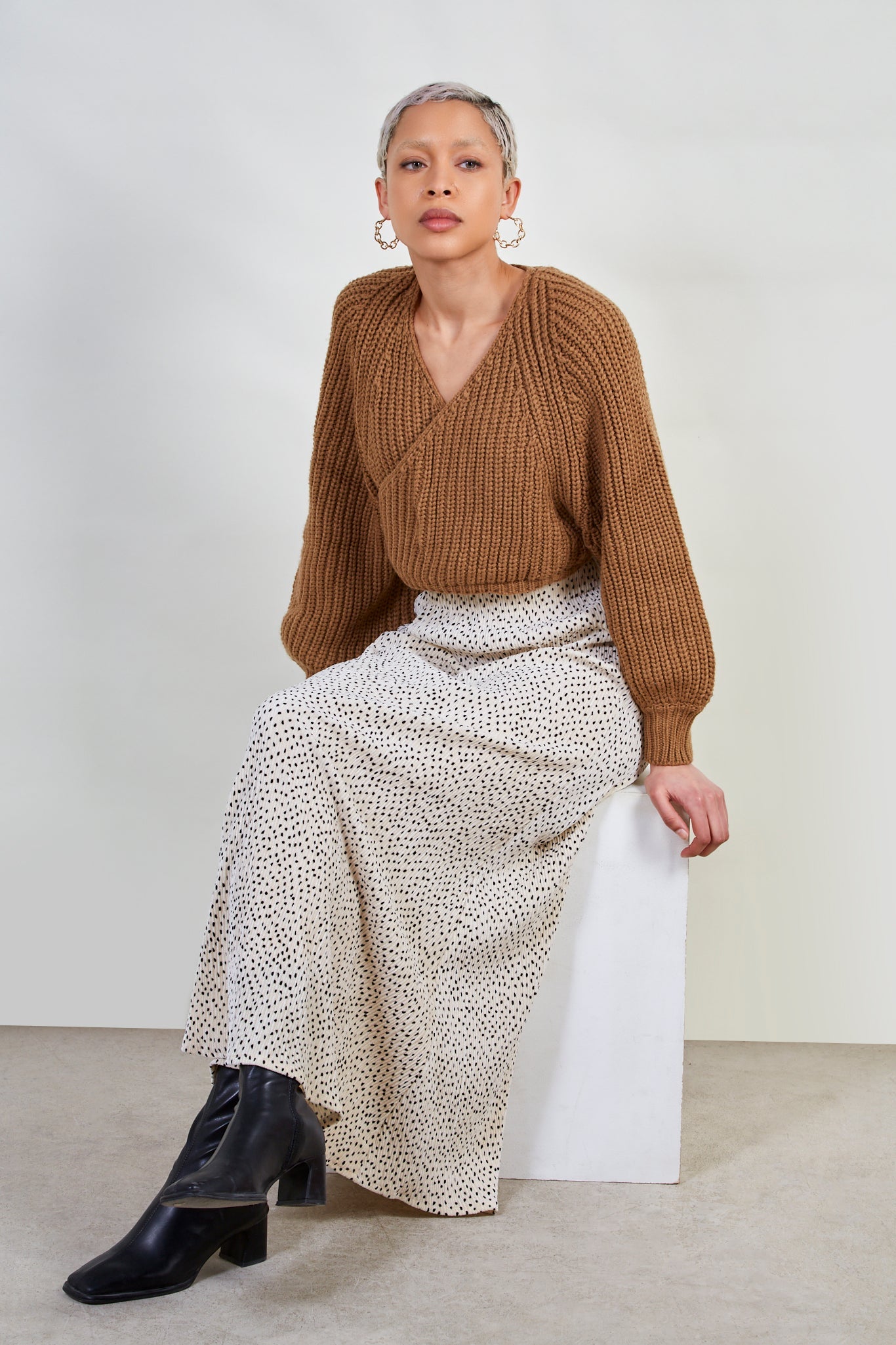 Ivory and black polka dot ribbed velvet maxi skirt_5