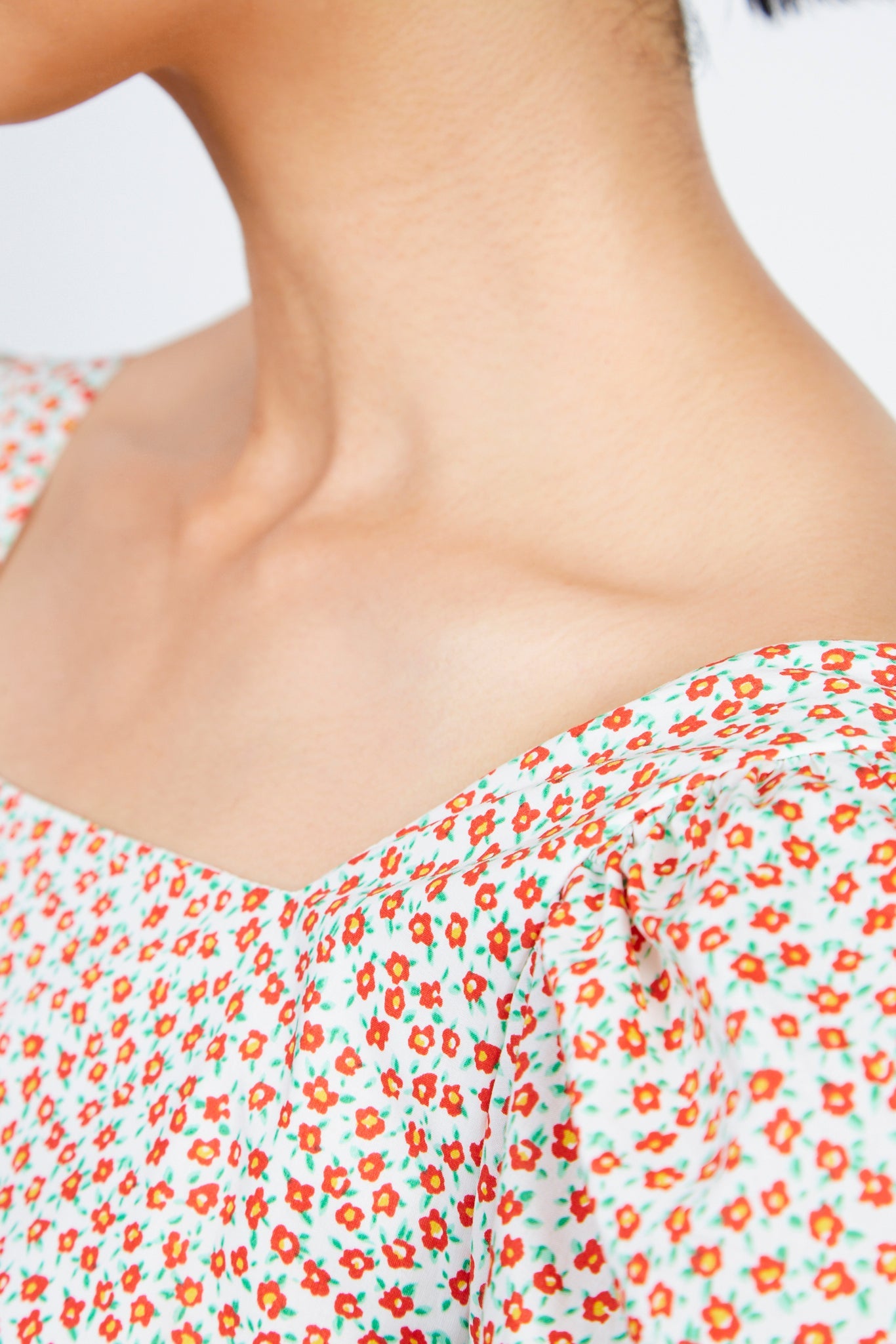 Ivory and red ditsy floral print tie back dress_3