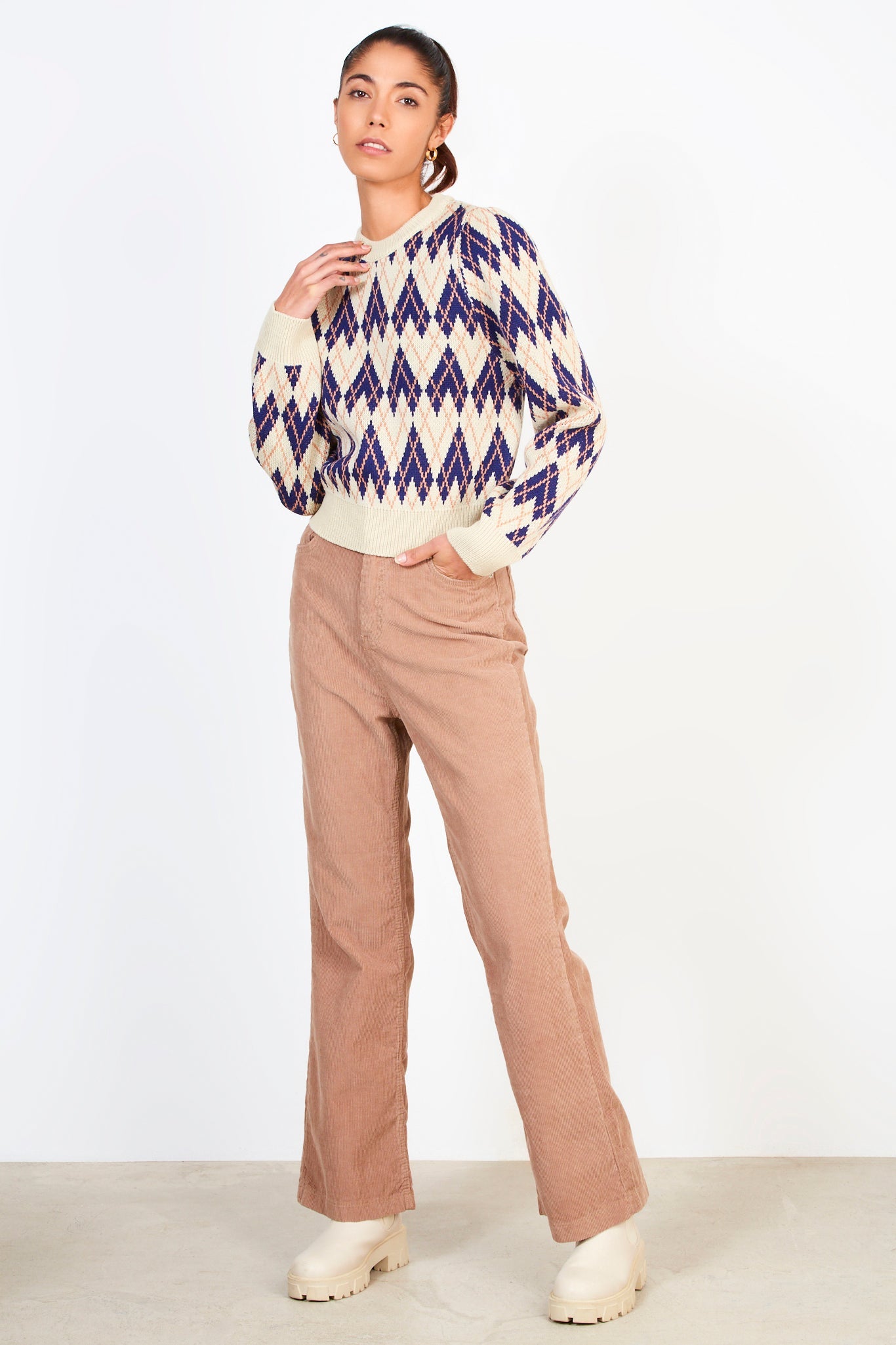 Ivory blue and camel diamond argyle jumper_3