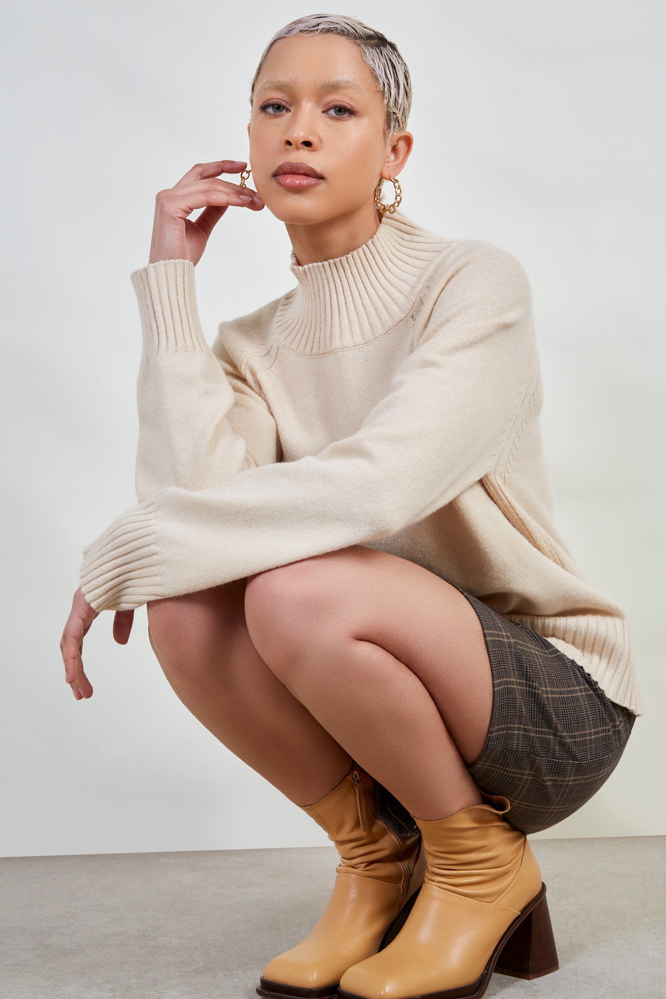 Ivory cashmere blend ribbed neck jumper_5