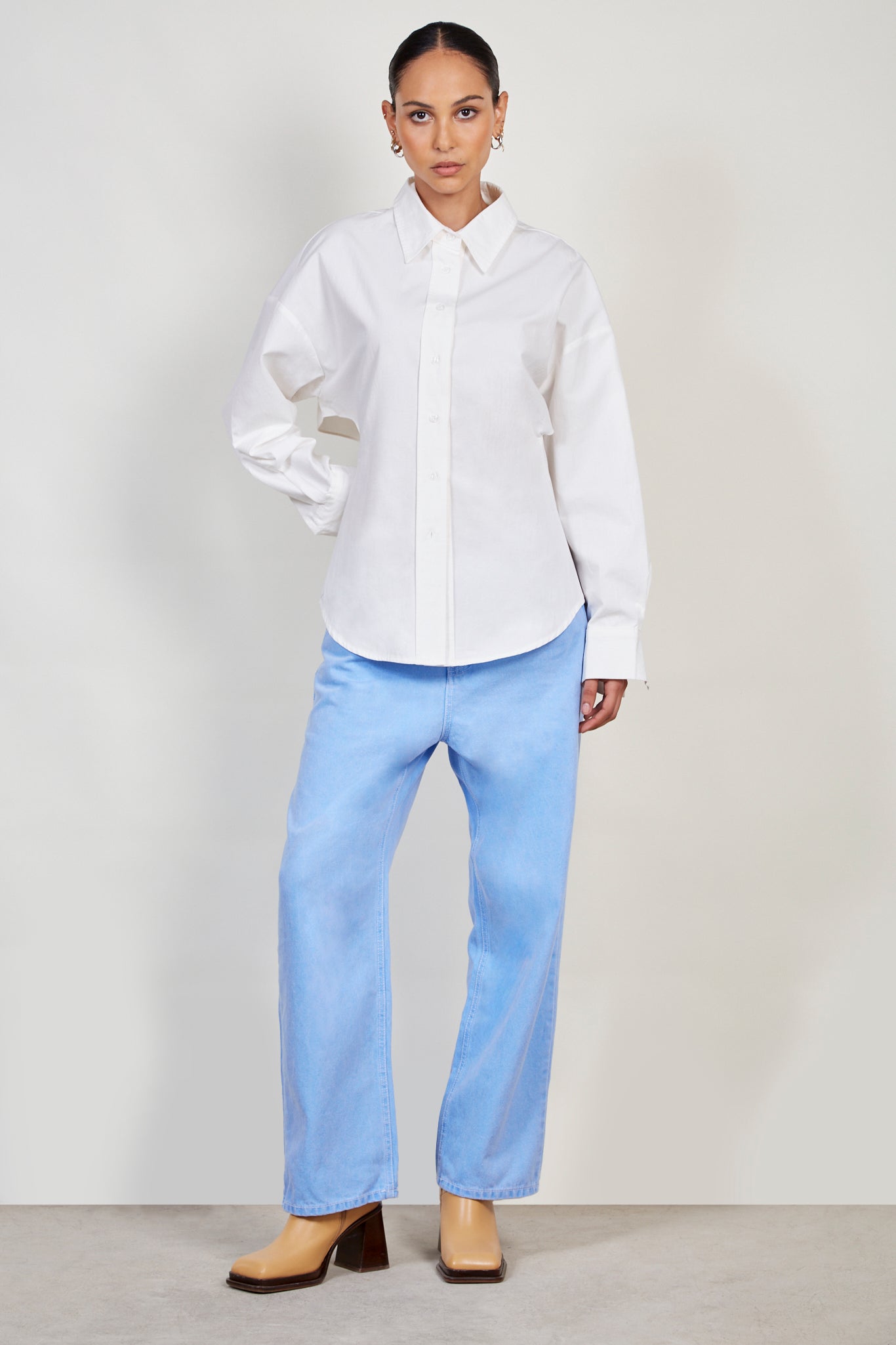 Ivory crisp peek back shirt_4