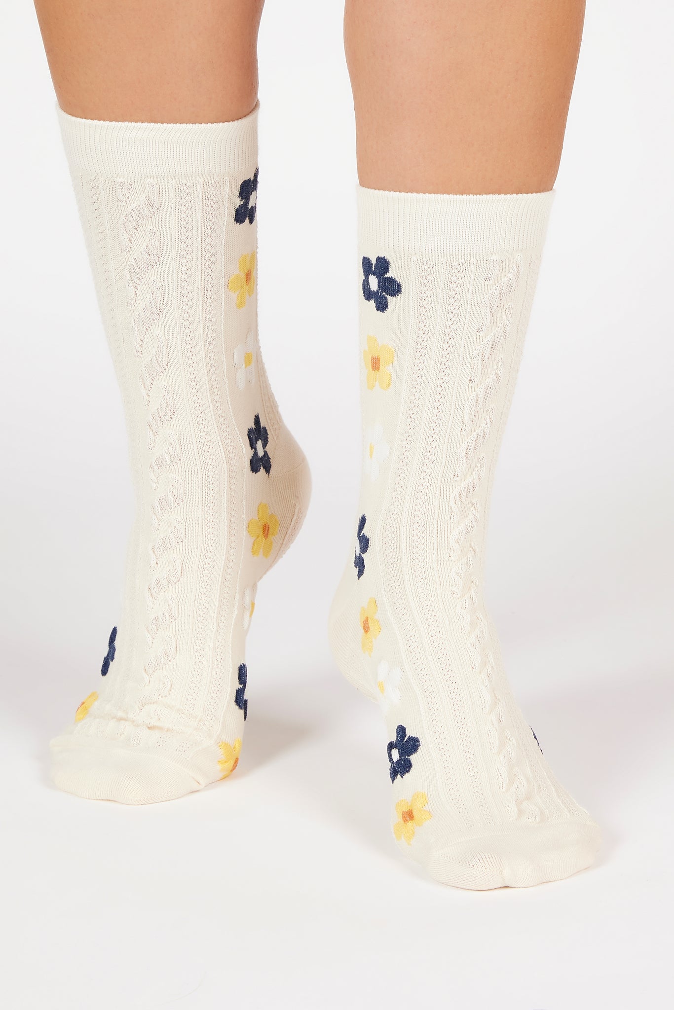 Ivory daisy flower strip socks_4
