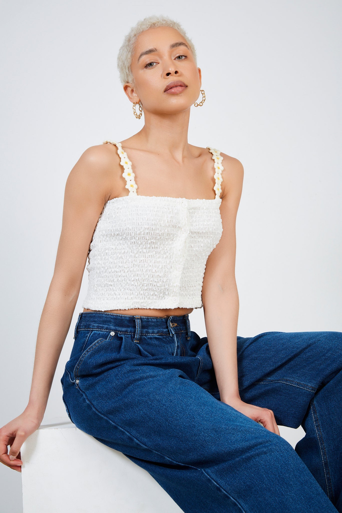 Ivory daisy strap button front tank_5