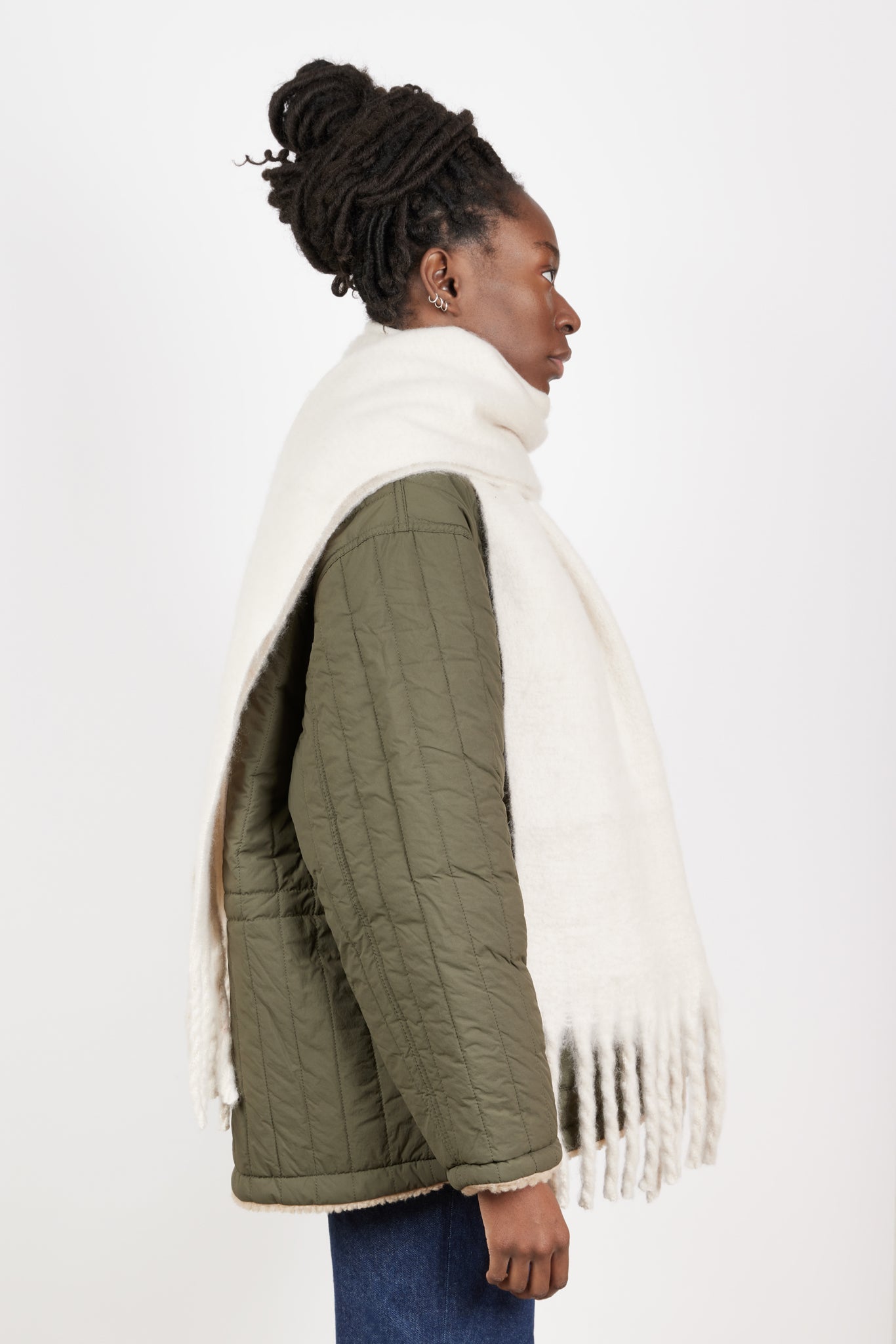 Ivory wide fuzzy thick scarf_3