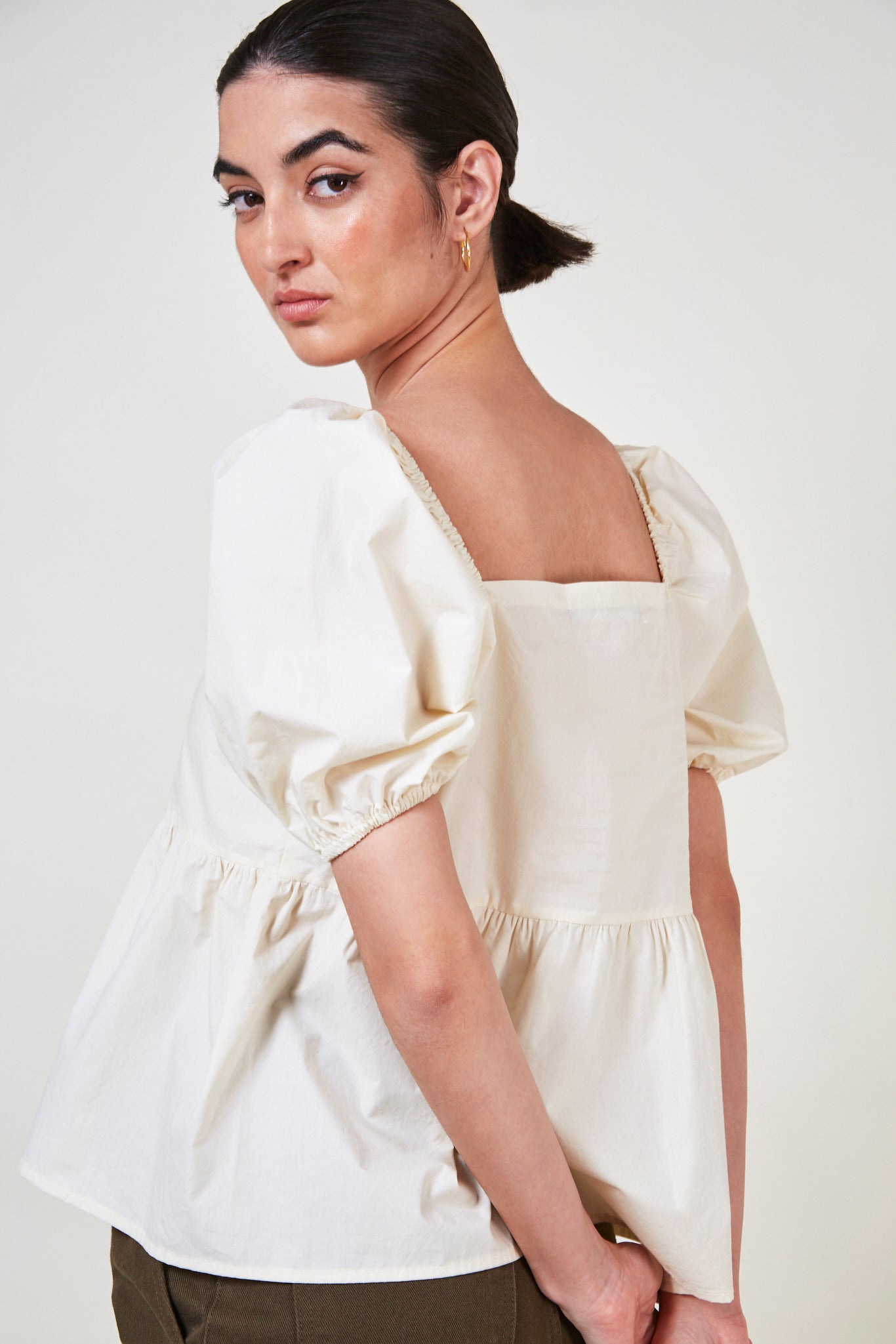 Ivory lined yoke short sleeved top_3