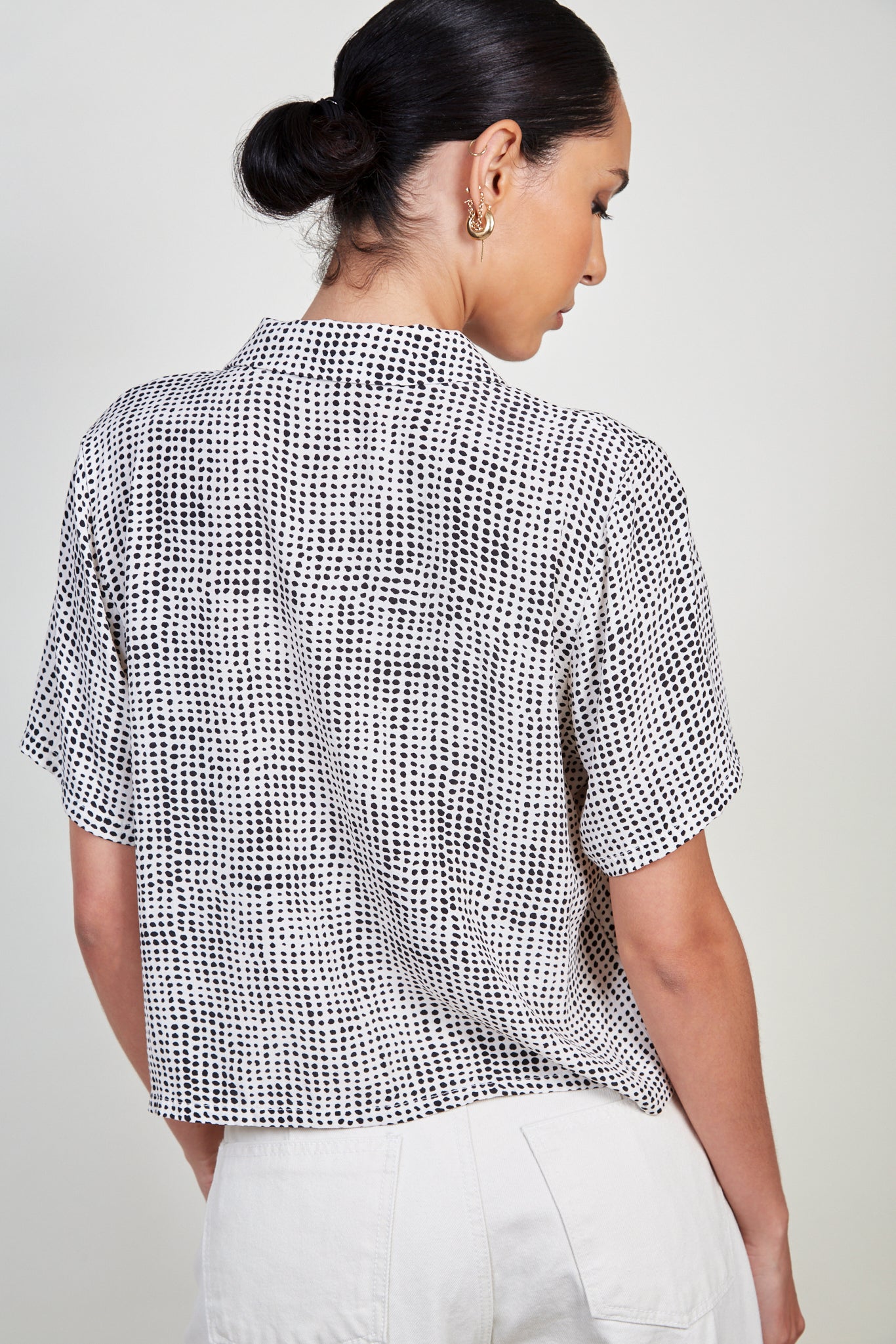 Ivory polka dot print shirt_4