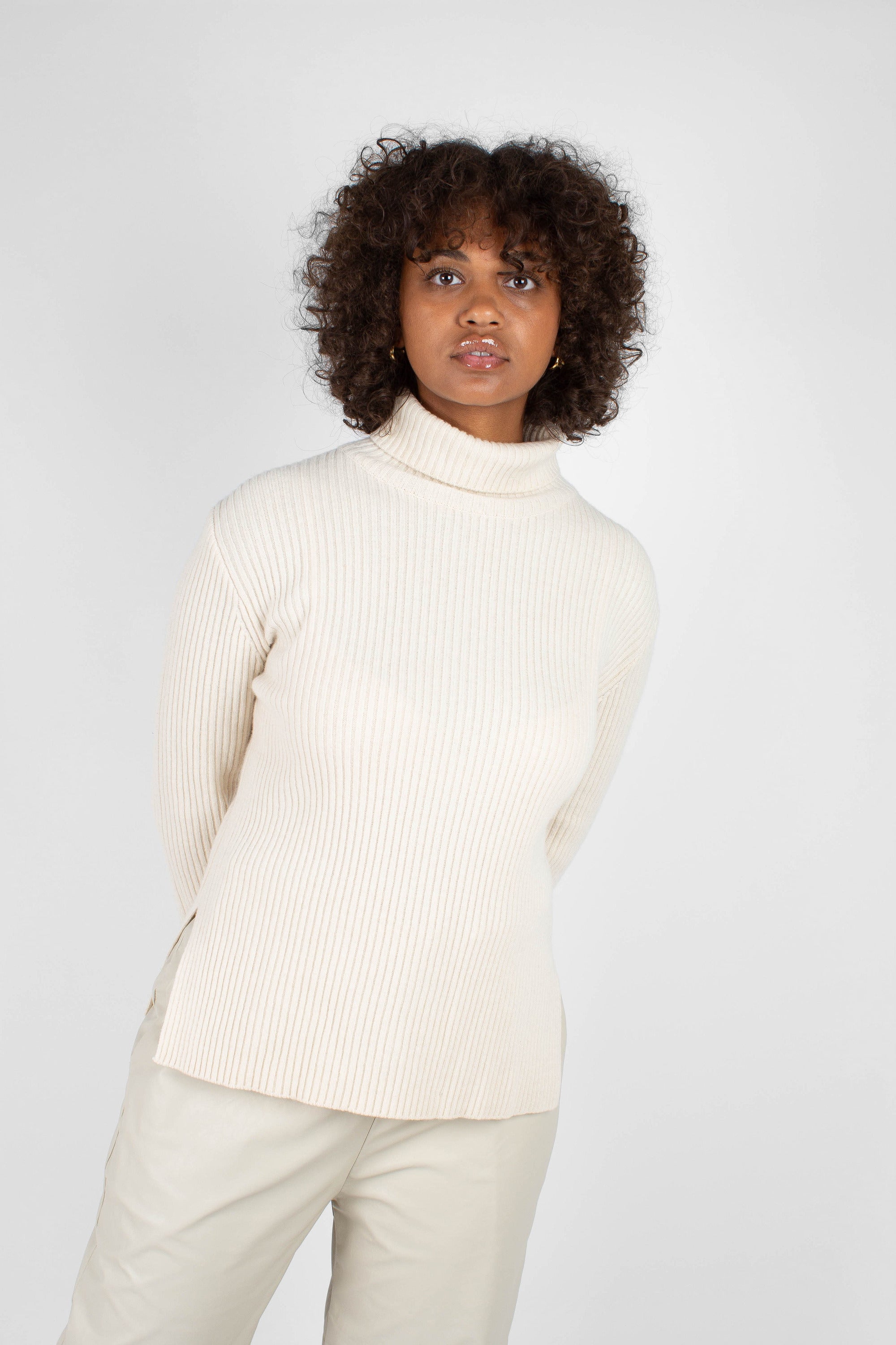 Ivory shaped rib turtleneck jumper_3