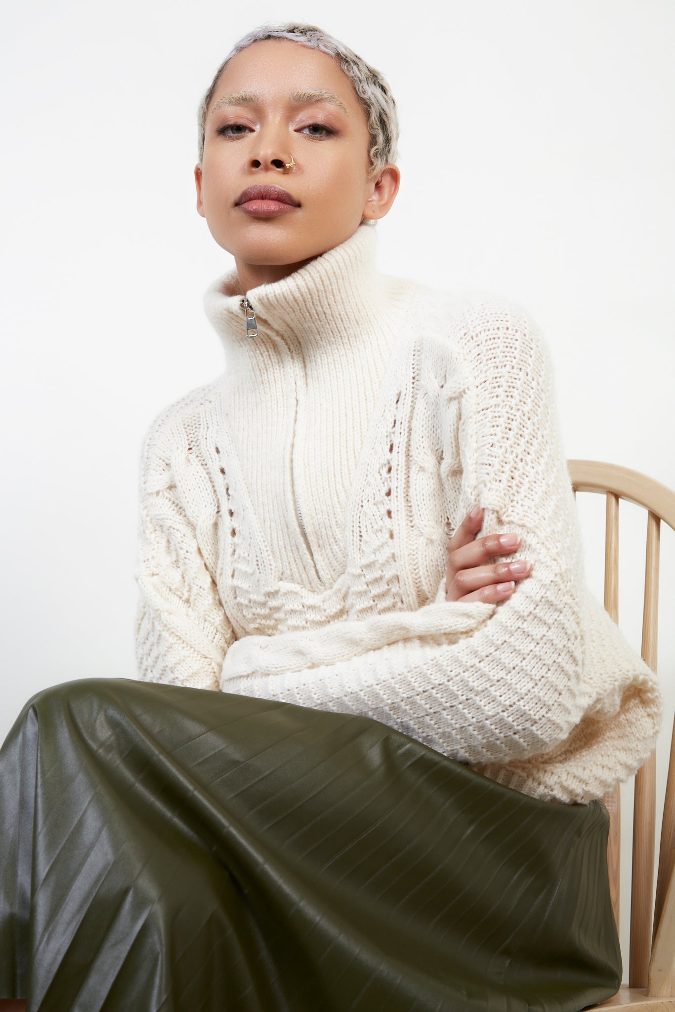Ivory zip up cableknit turtleneck_5