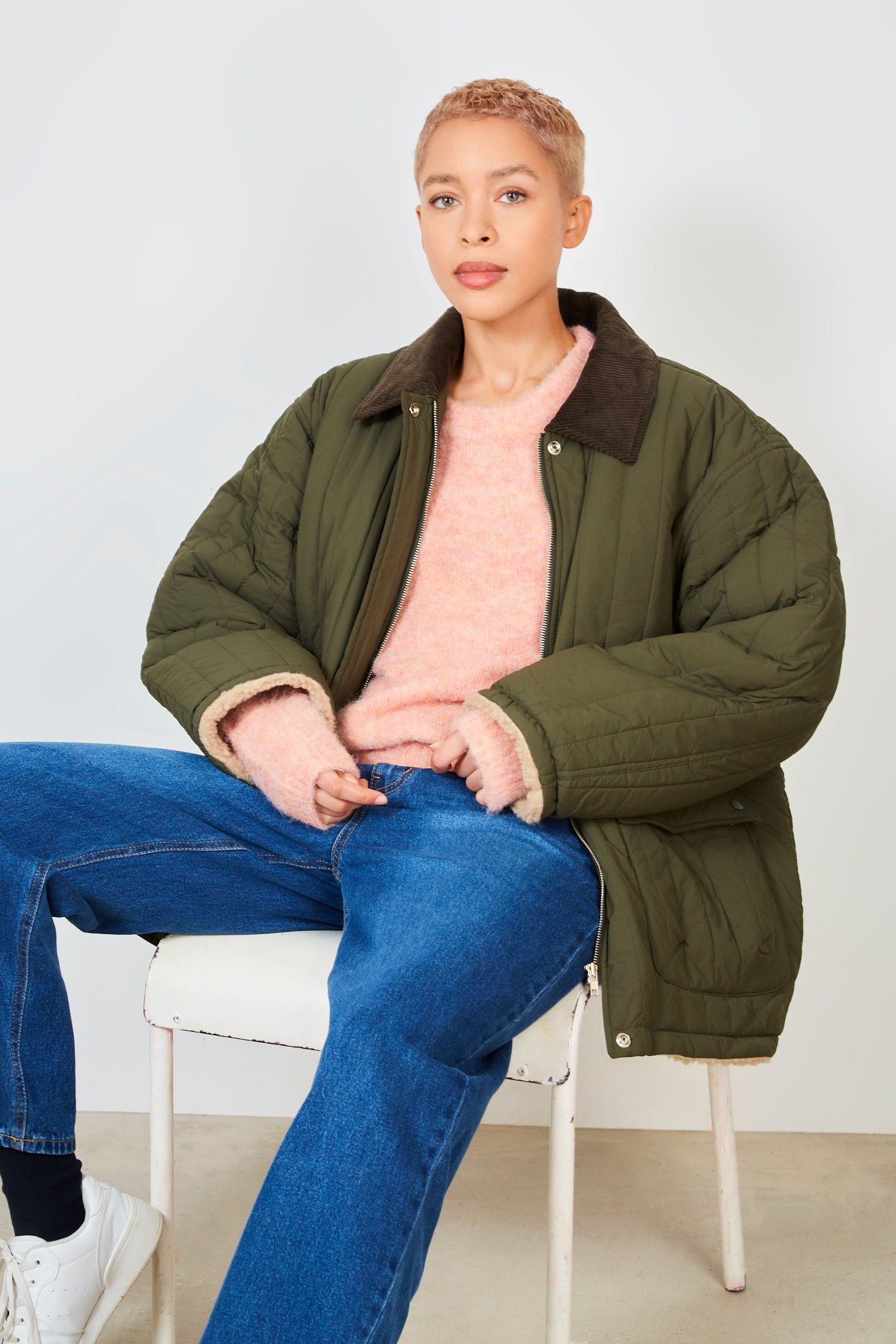 Khaki lined quilted corduroy collar coat_4