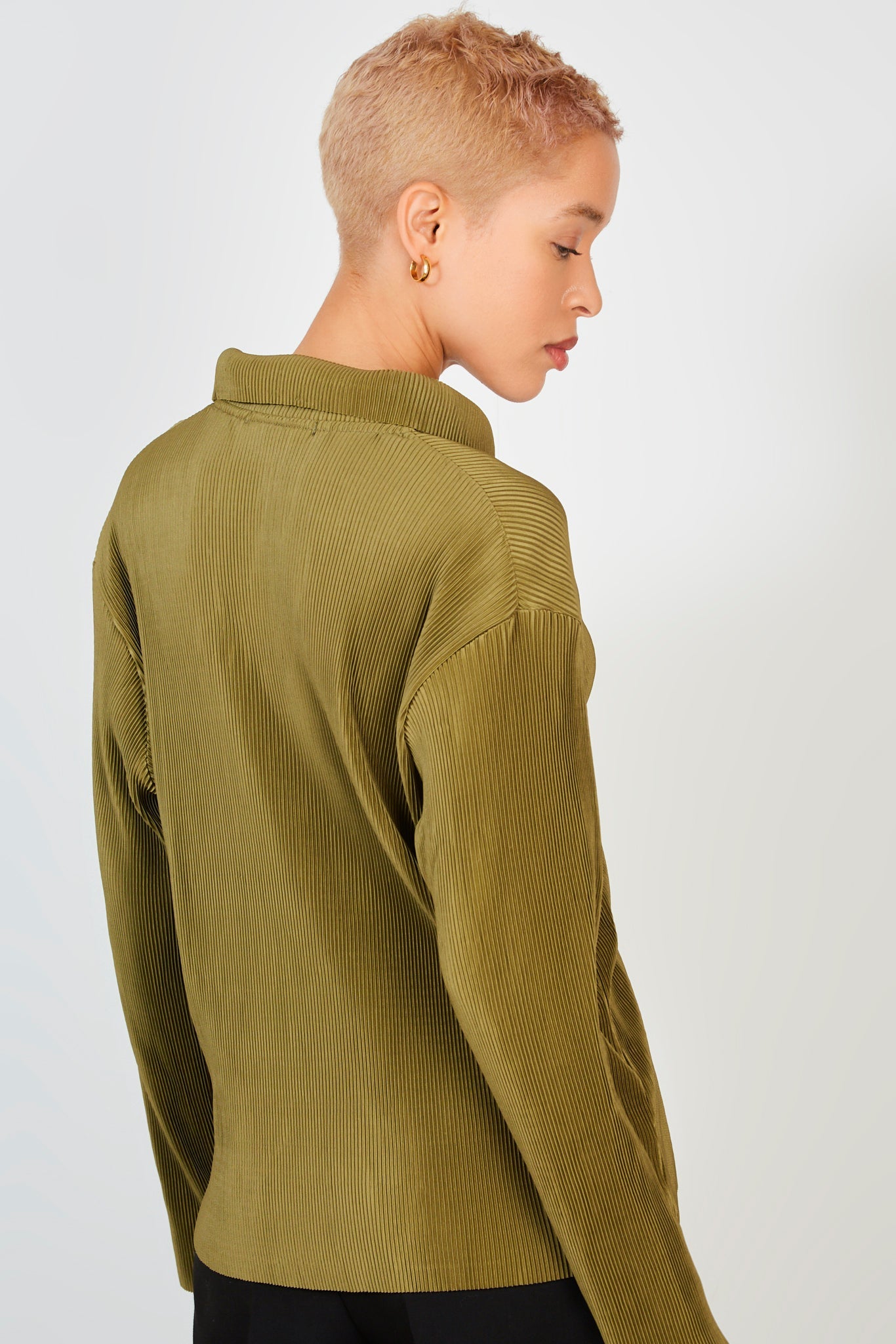 Khaki micro pleated long sleeved shirt_3