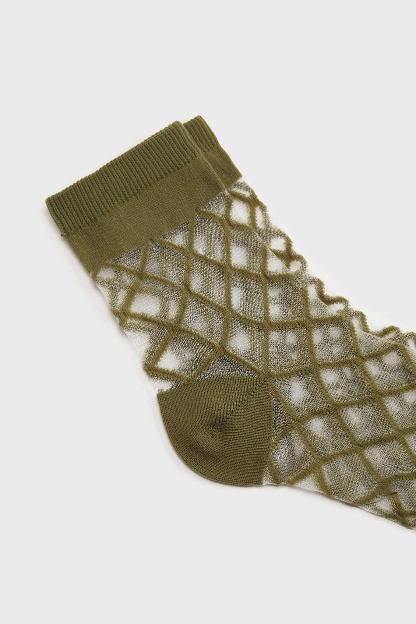 Khaki sheer criss cross socks_2