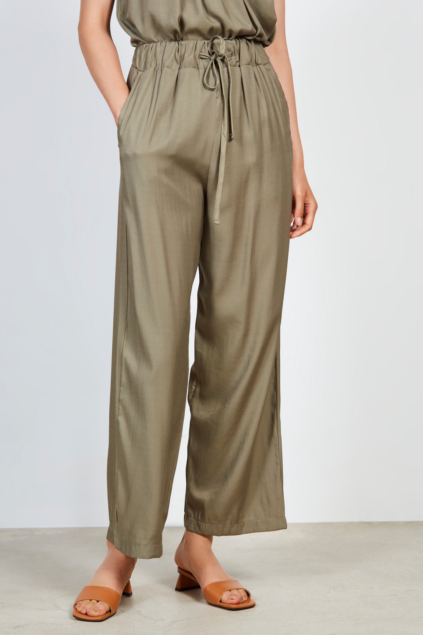 Khaki silky trousers_2