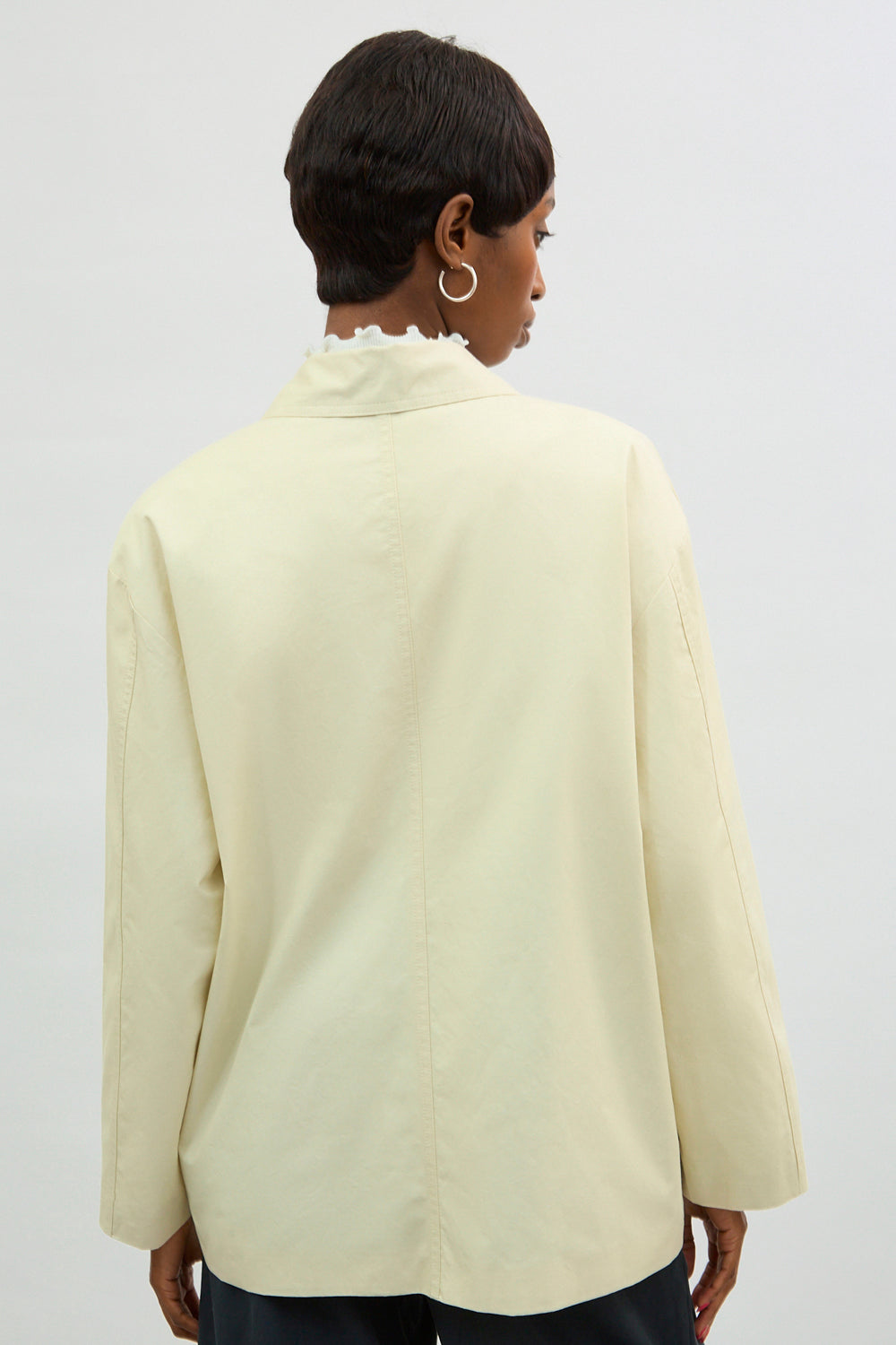 Light beige patch pocket jacket_3