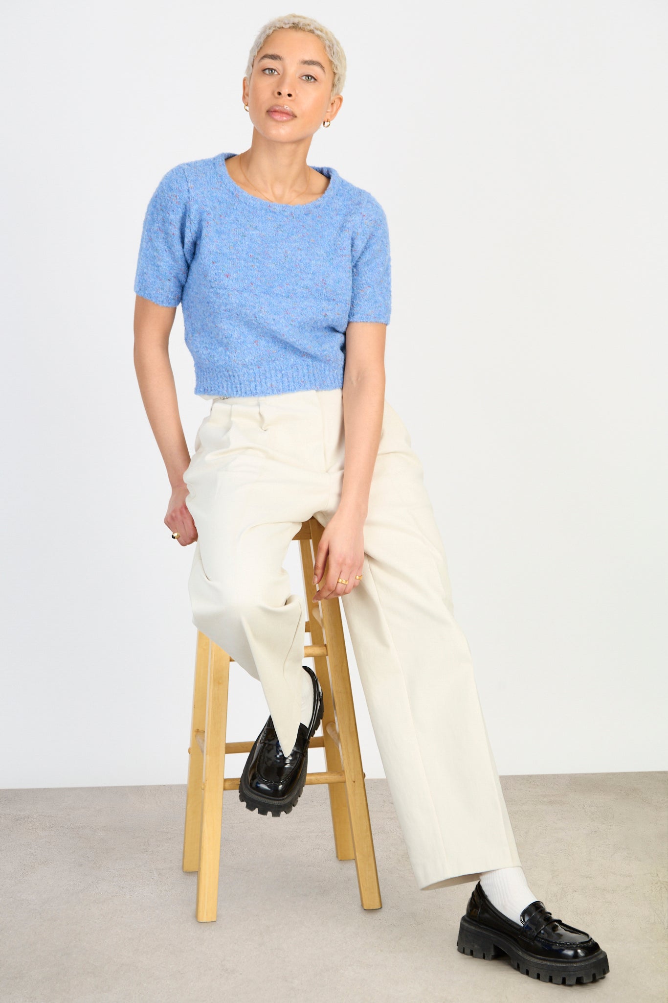 Light beige thick double side belted trousers_5