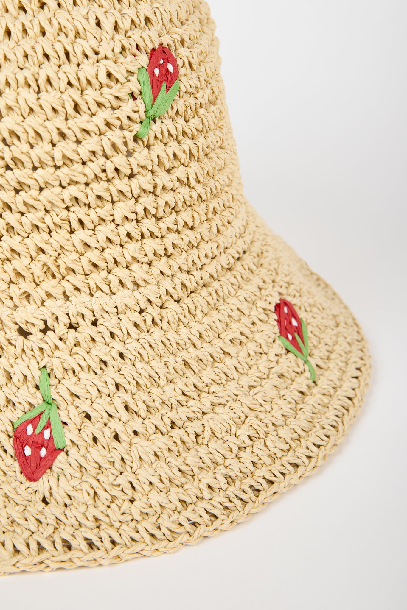 Light beige woven strawberries straw hat_2