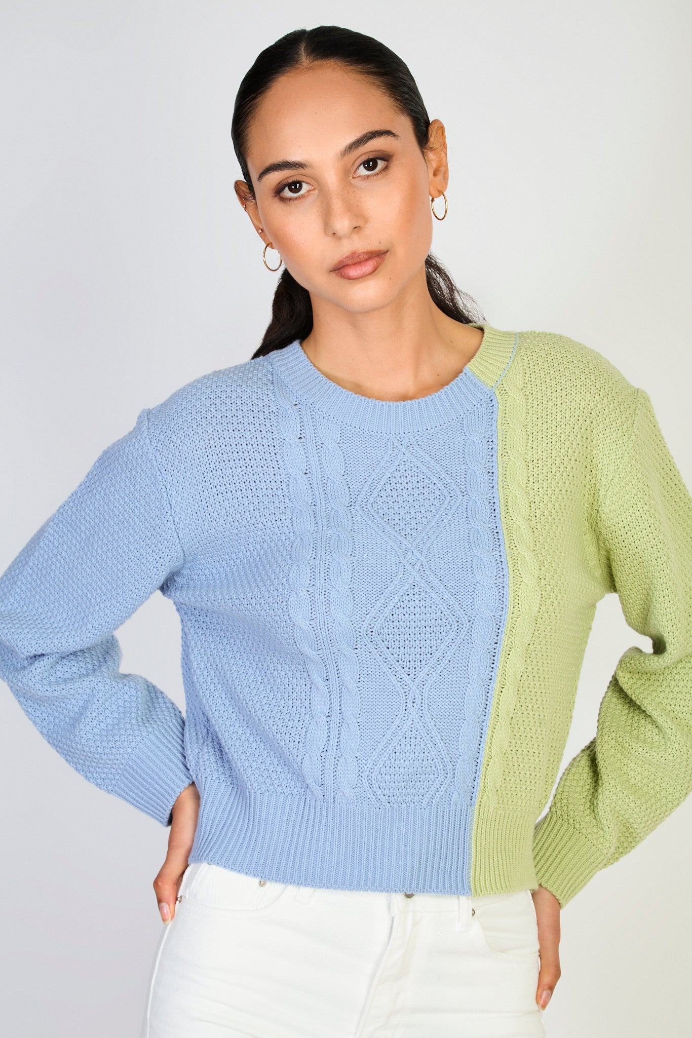 Light blue and green colorblock cableknit jumper_1