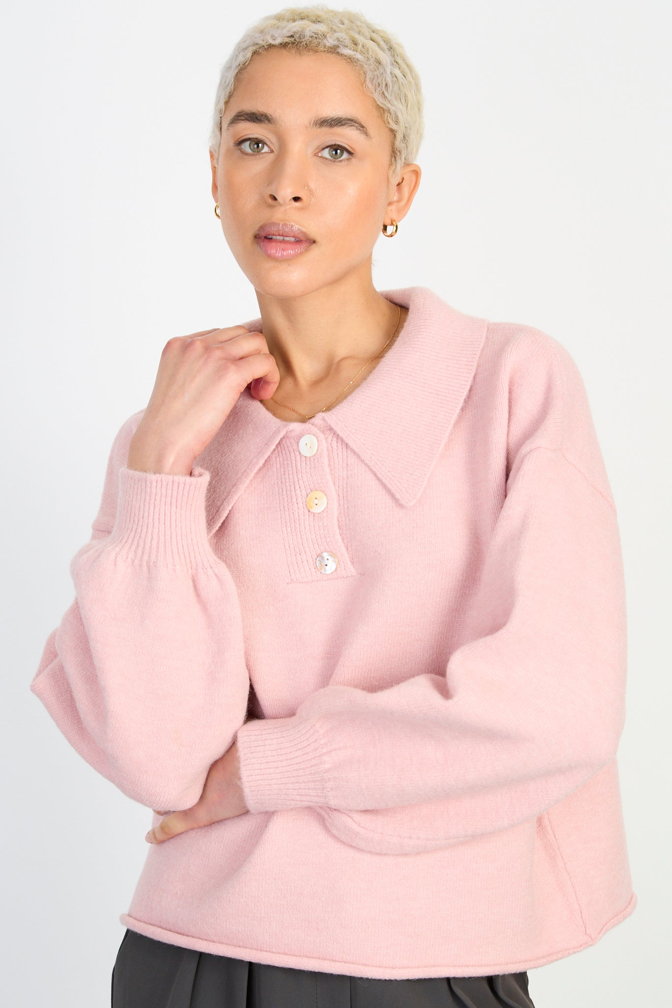 Light pink giant collar button neck jumper_1