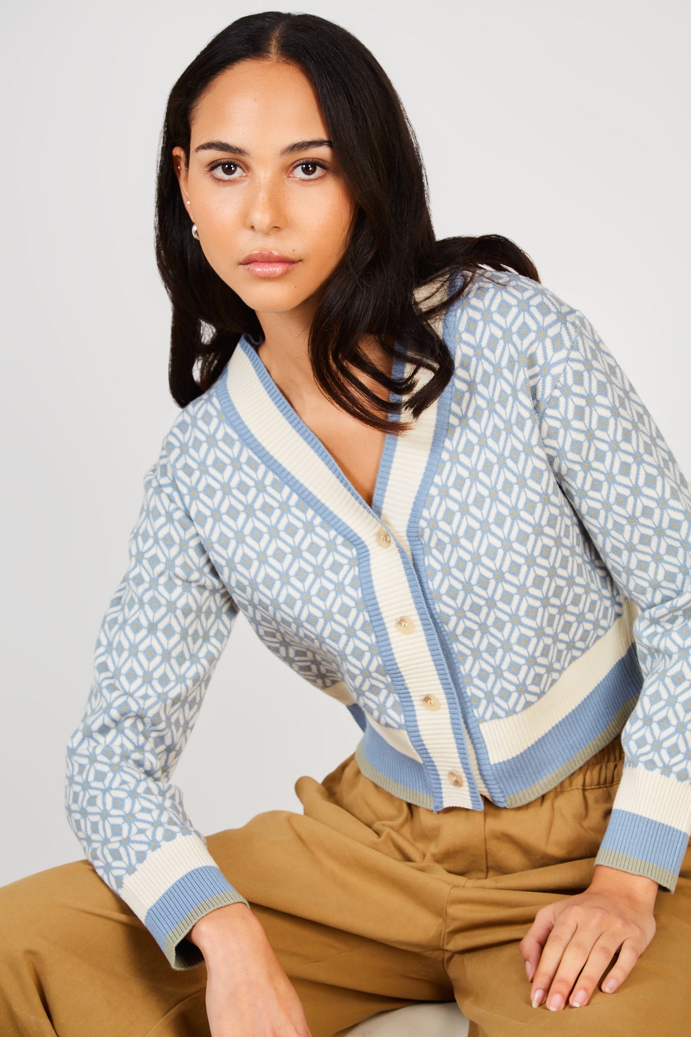 Light blue graphic ivory trim cardigan_1