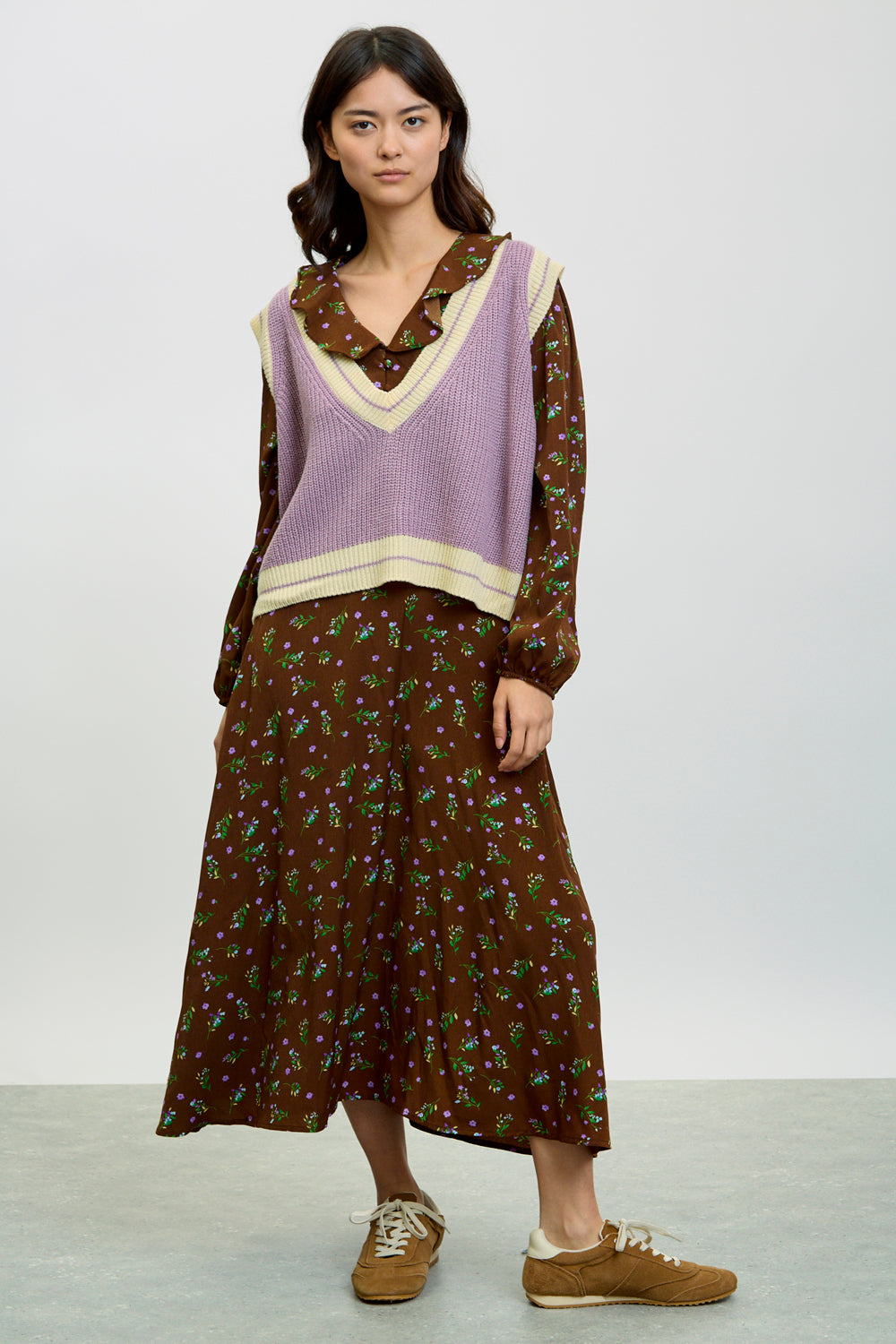 Lilac deep V varsity sweater vest_4