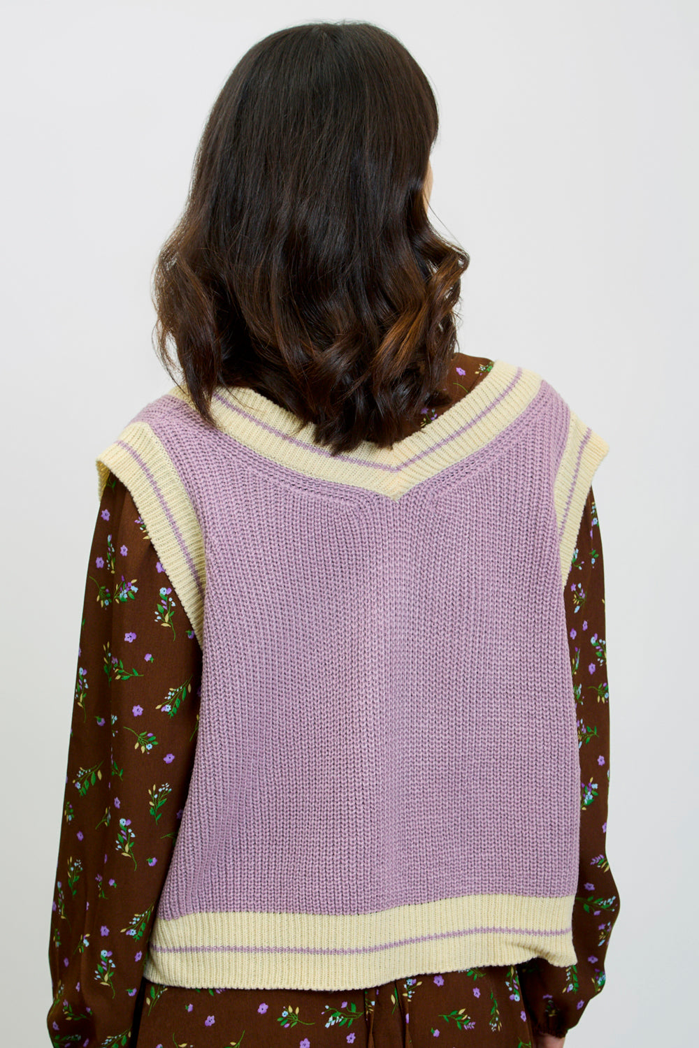 Lilac deep V varsity sweater vest_2