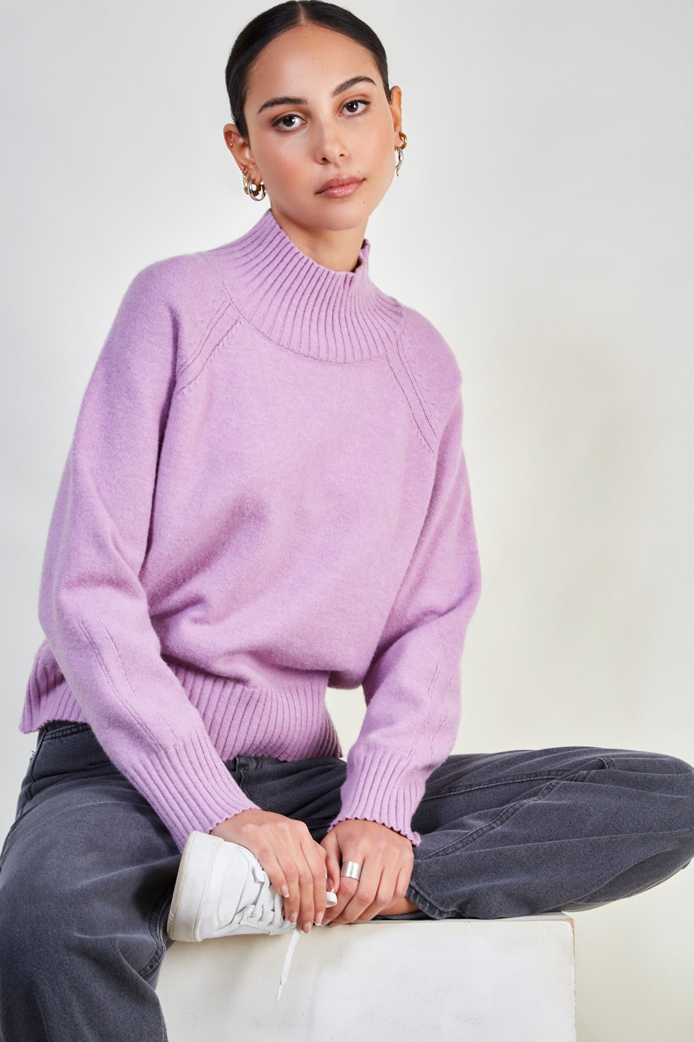 Lilac cashmere blend ribbed neck jumper_5