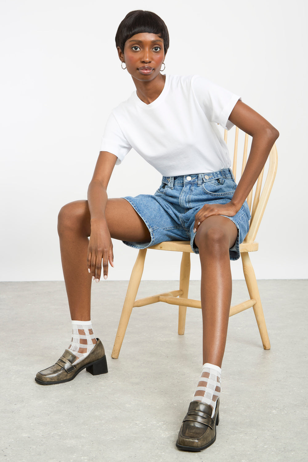 Mid blue denim adjustable waist denim shorts_5