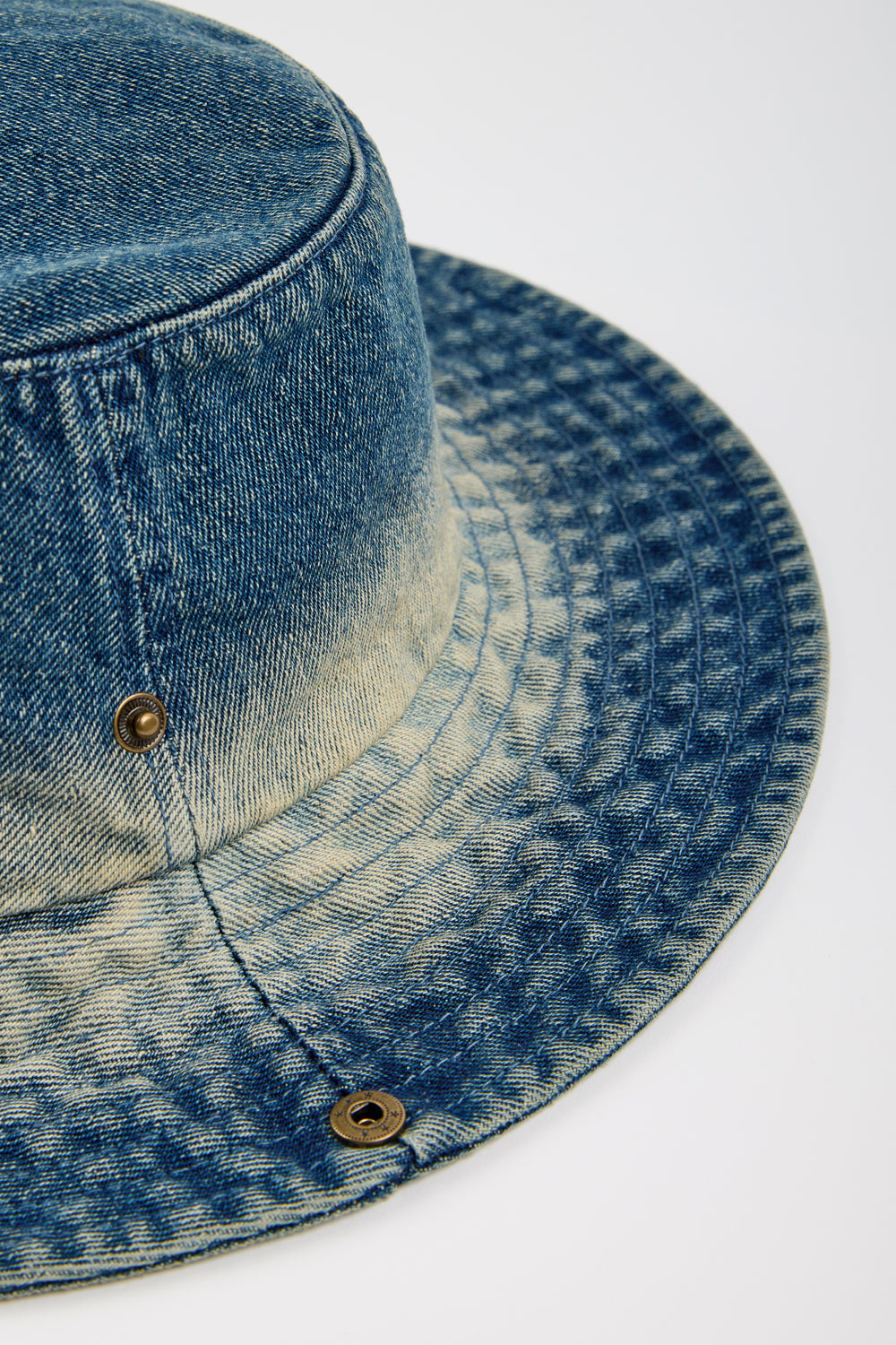 Mid blue graded wash denim bucket hat_3