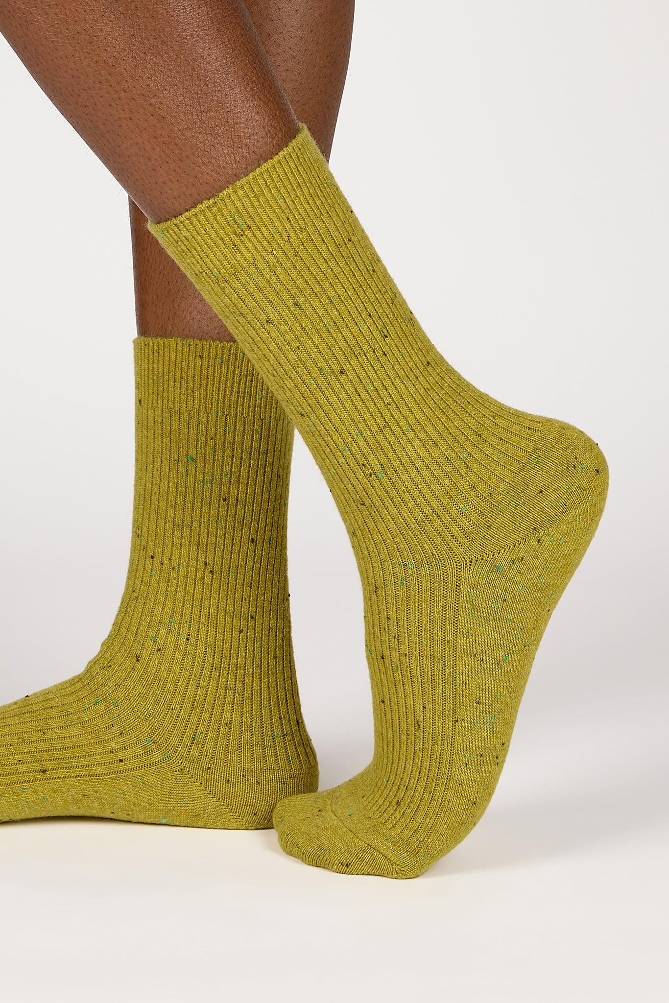 Mustard thin ribbed rainbow fleck socks_3