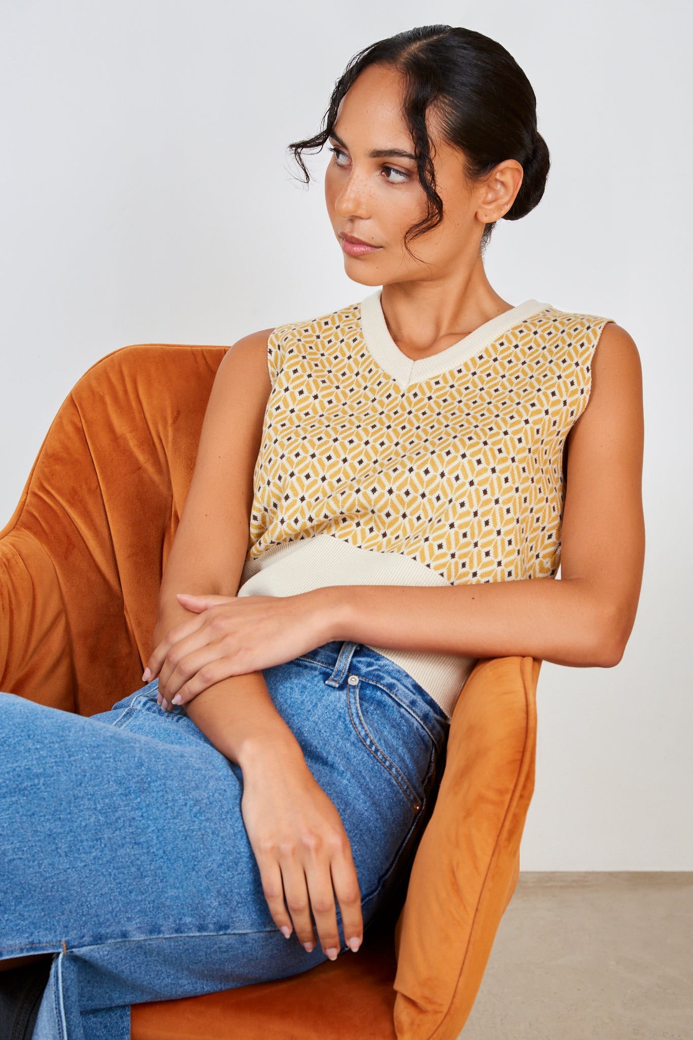Mustard and beige geometric sweater vest_1