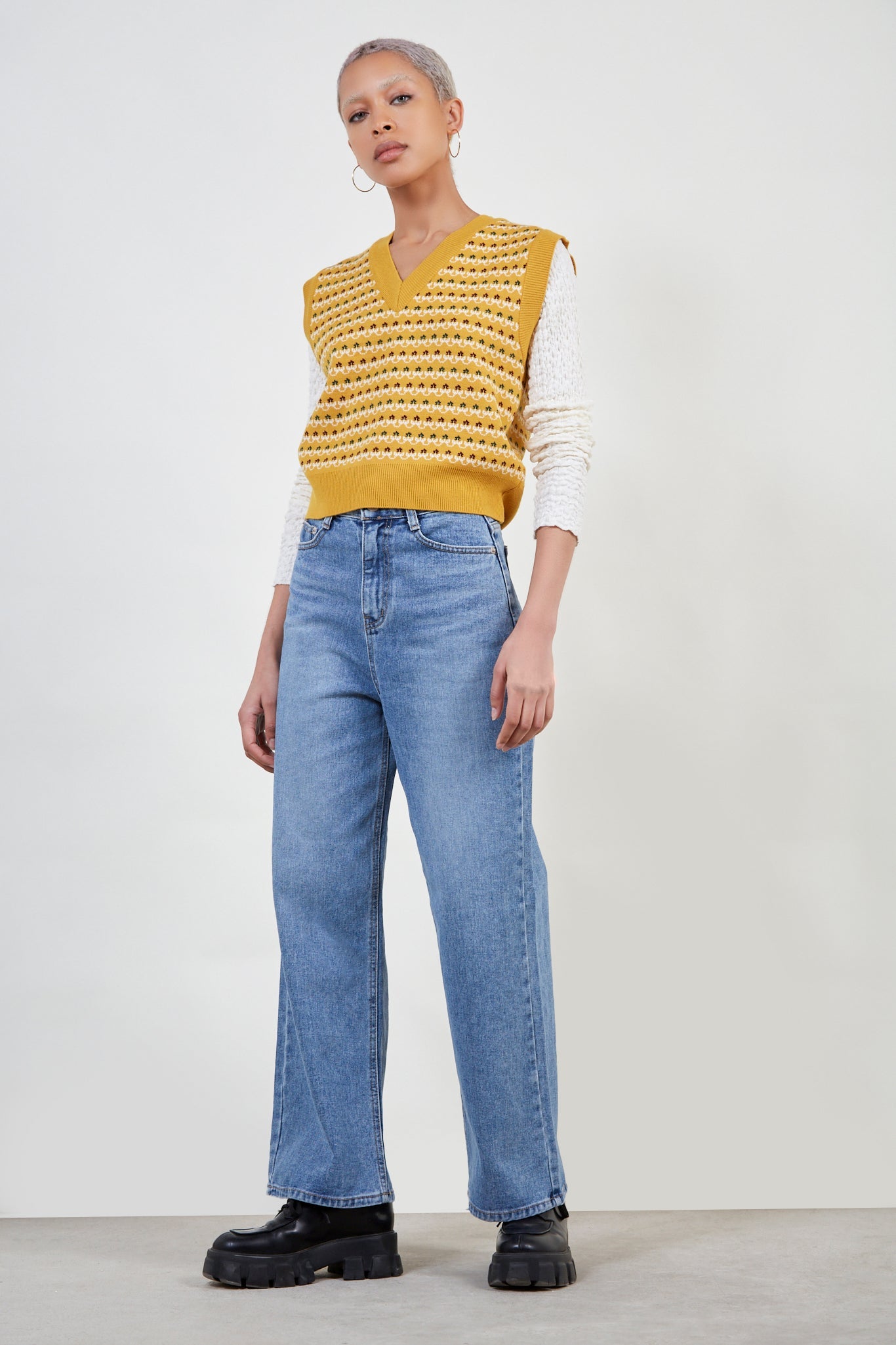 Mustard graphic print sweater vest_3