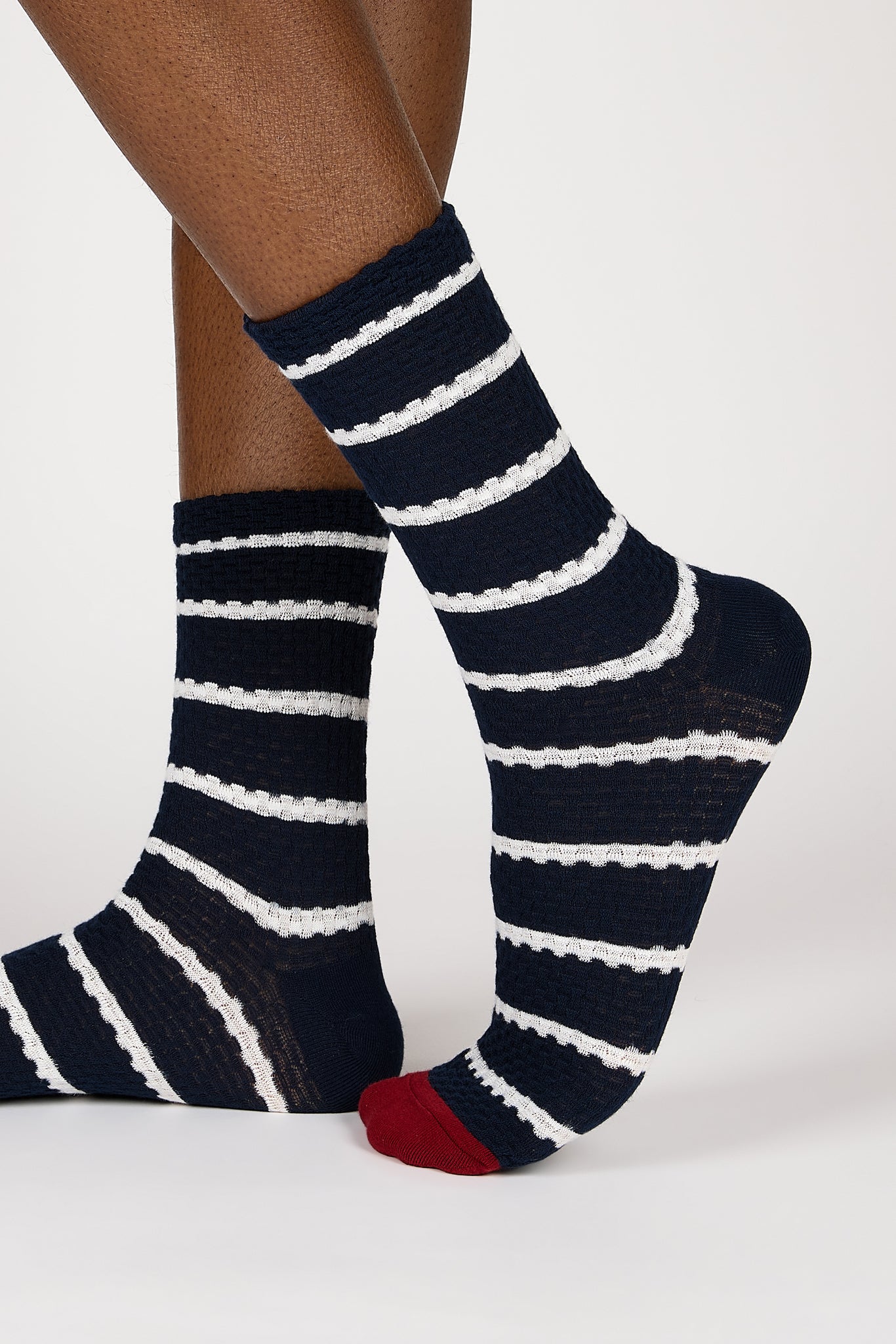 Navy and white striped box weave socks_1