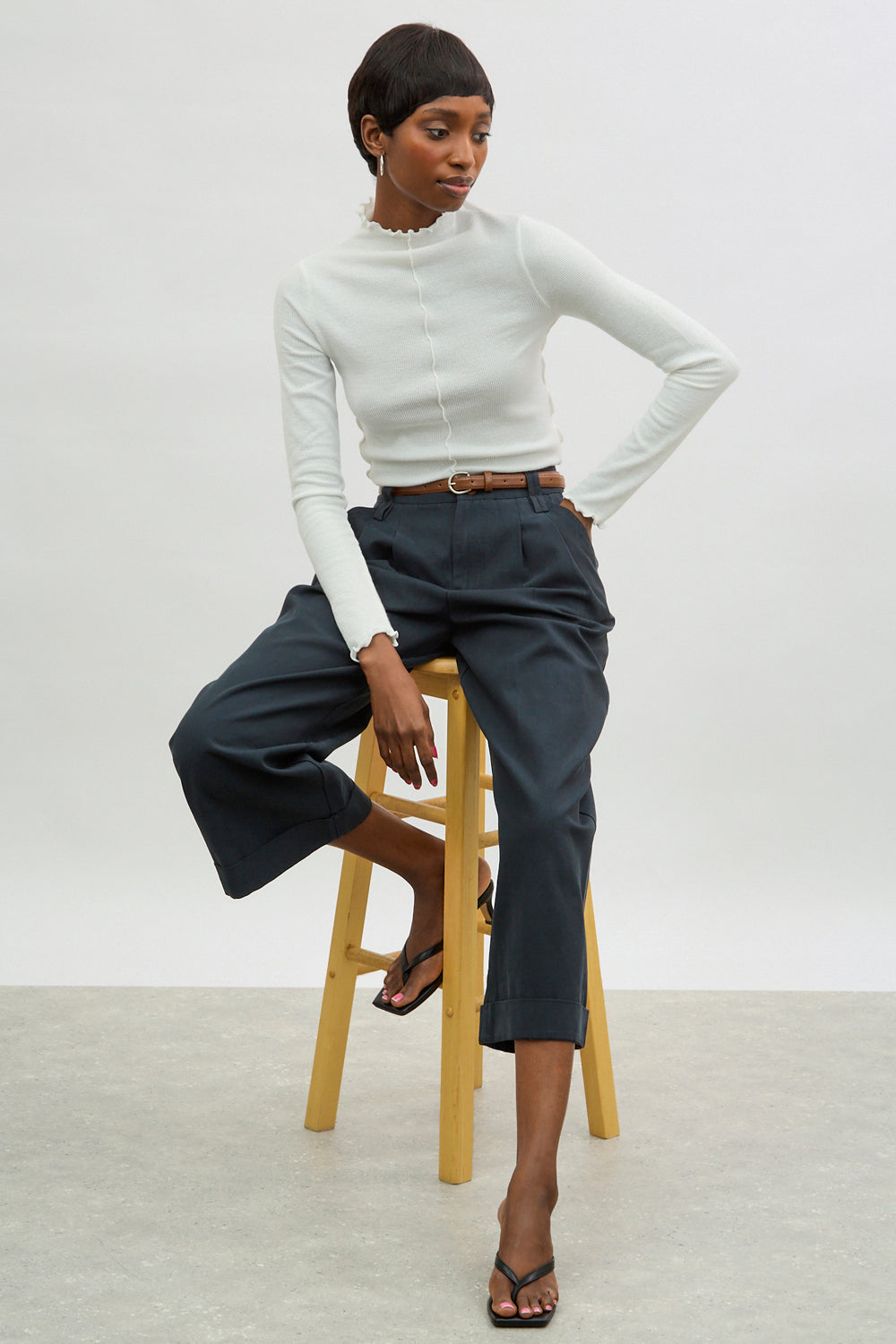 Navy blue pleated brown belted trousers_5