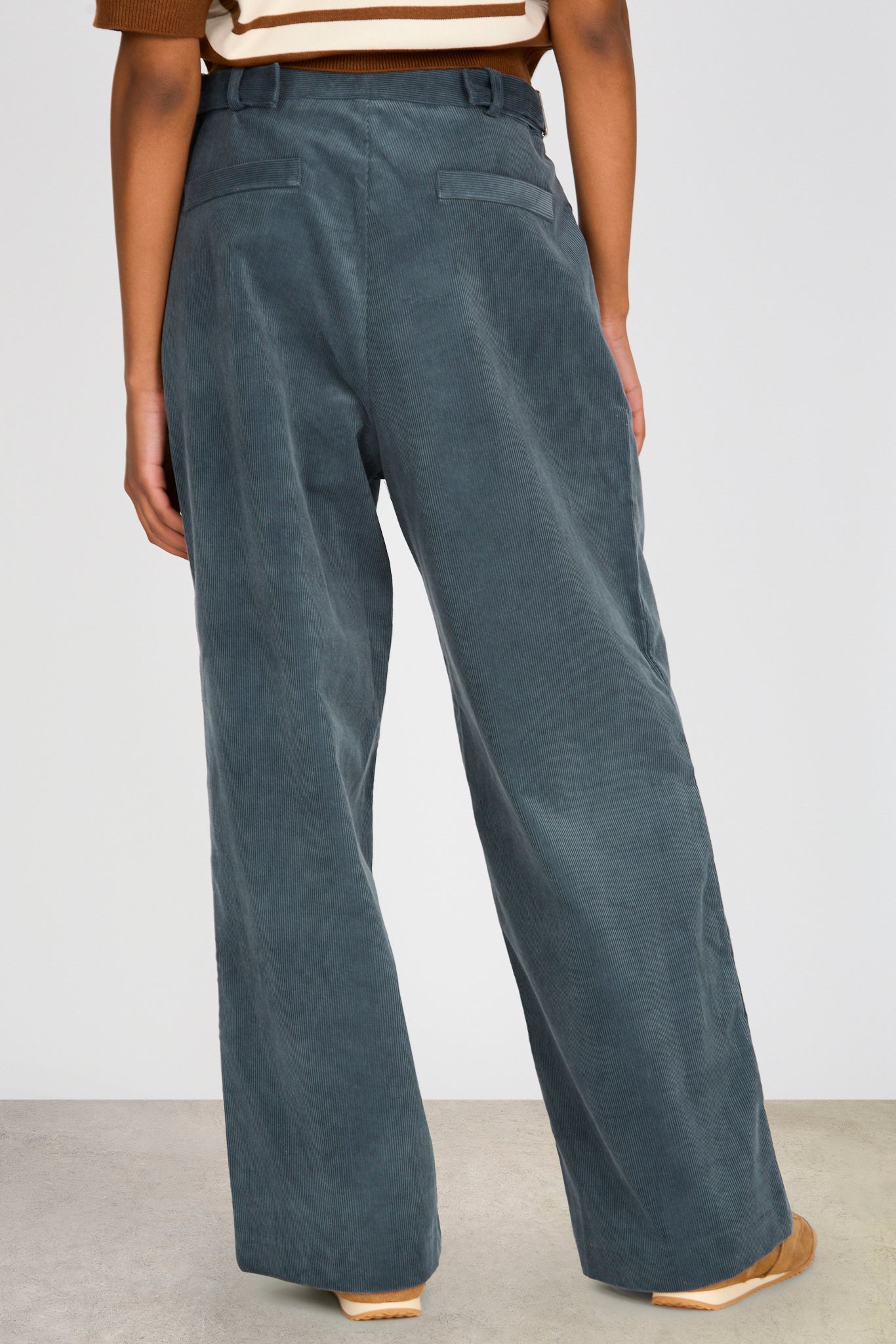 Navy cinch waist corduroy trousers_2