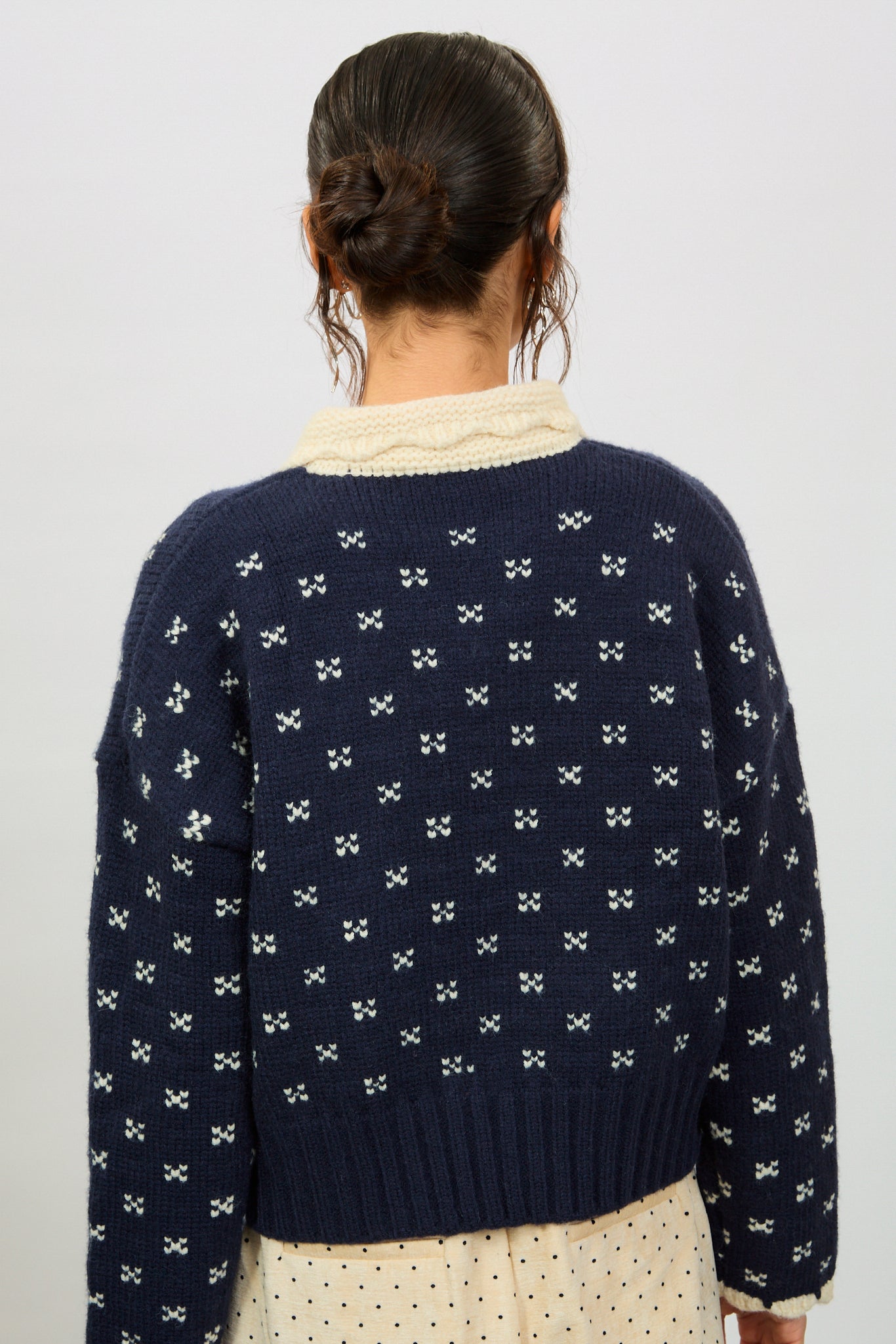 Navy scalloped collar intarsia cross cardigan_2